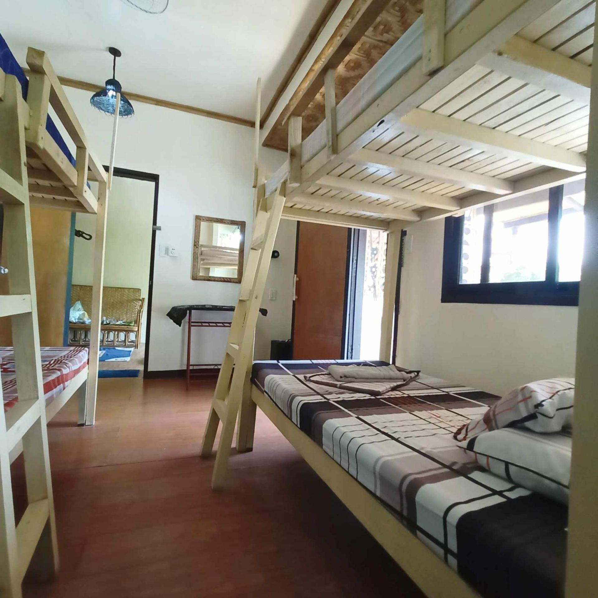 El Gordo's Seaside Adventure Lodge - Photo 6