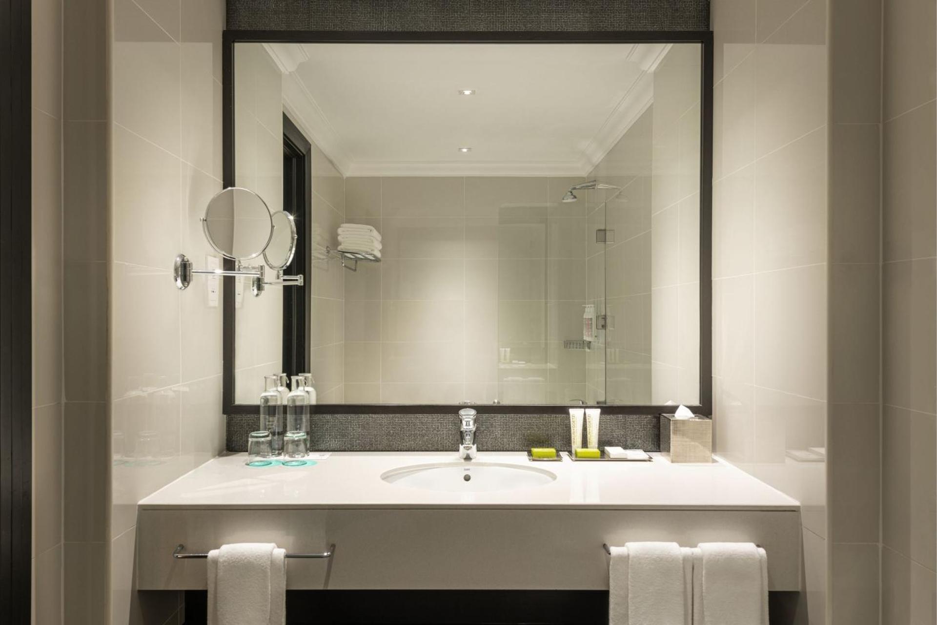 Le Meridien Mina Seyahi Beach Resort & Waterpark - Photo 56