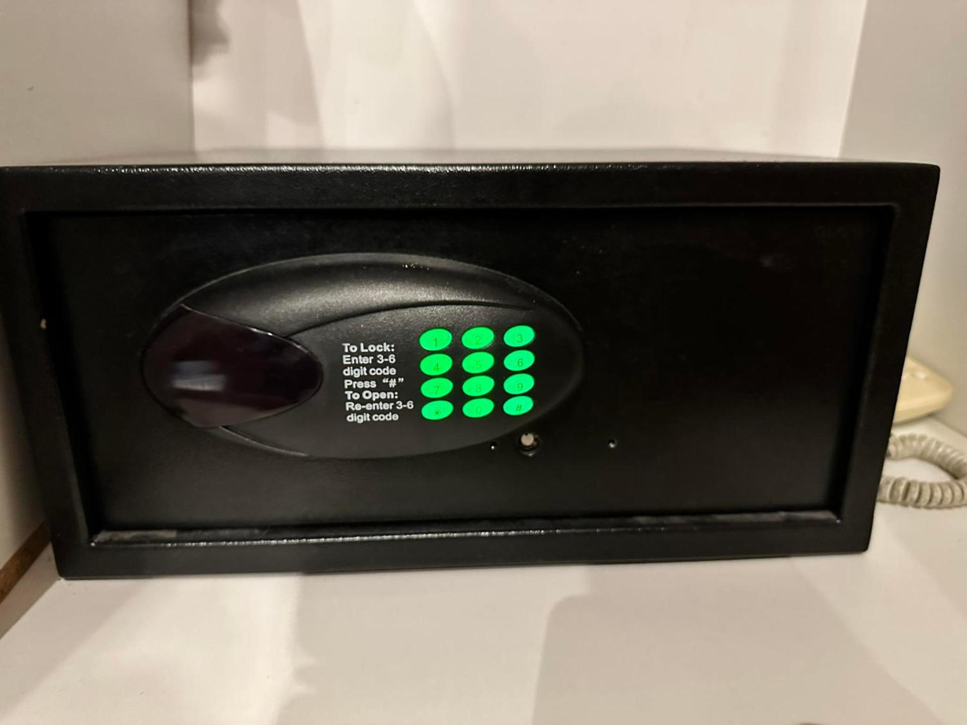 Castro Hotel - Photo 15