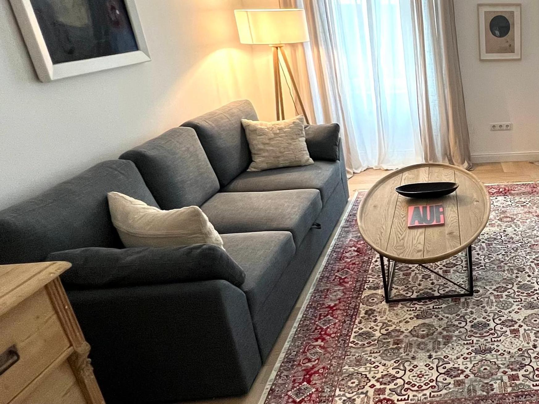 Boutique Apartment - Photo 3
