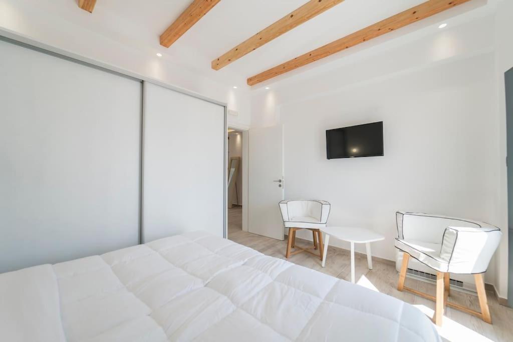 Nostos Apartments Fira - Photo 10