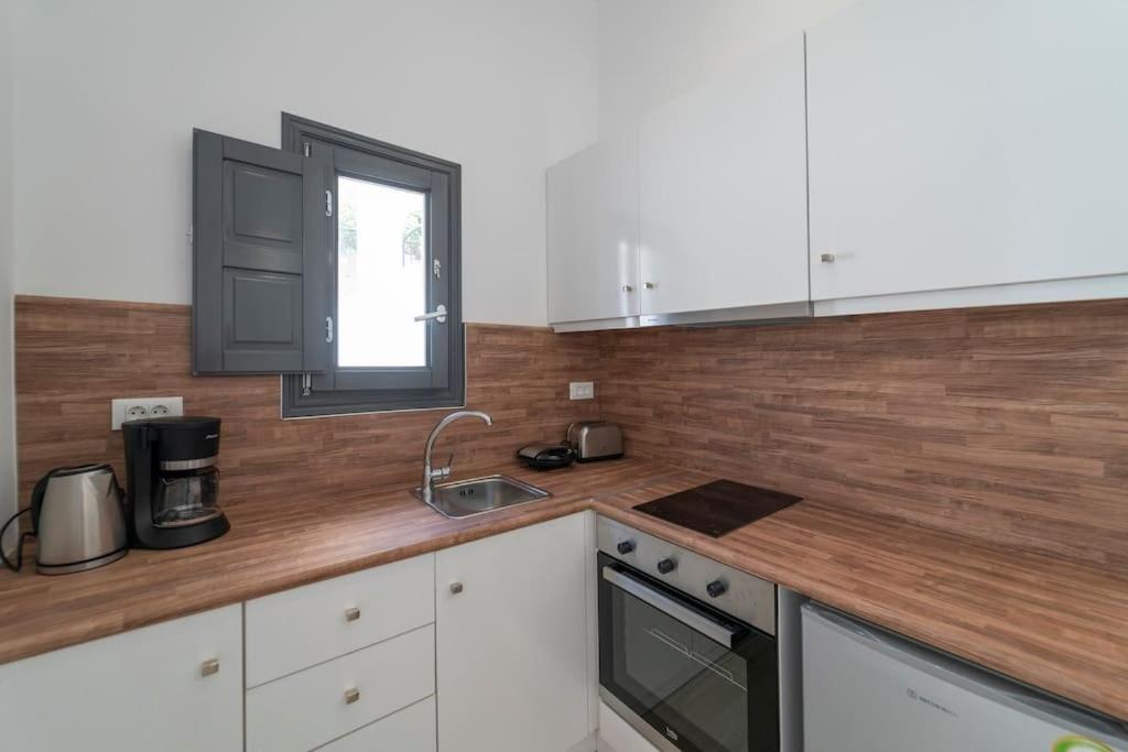 Nostos Apartments Fira - Photo 41