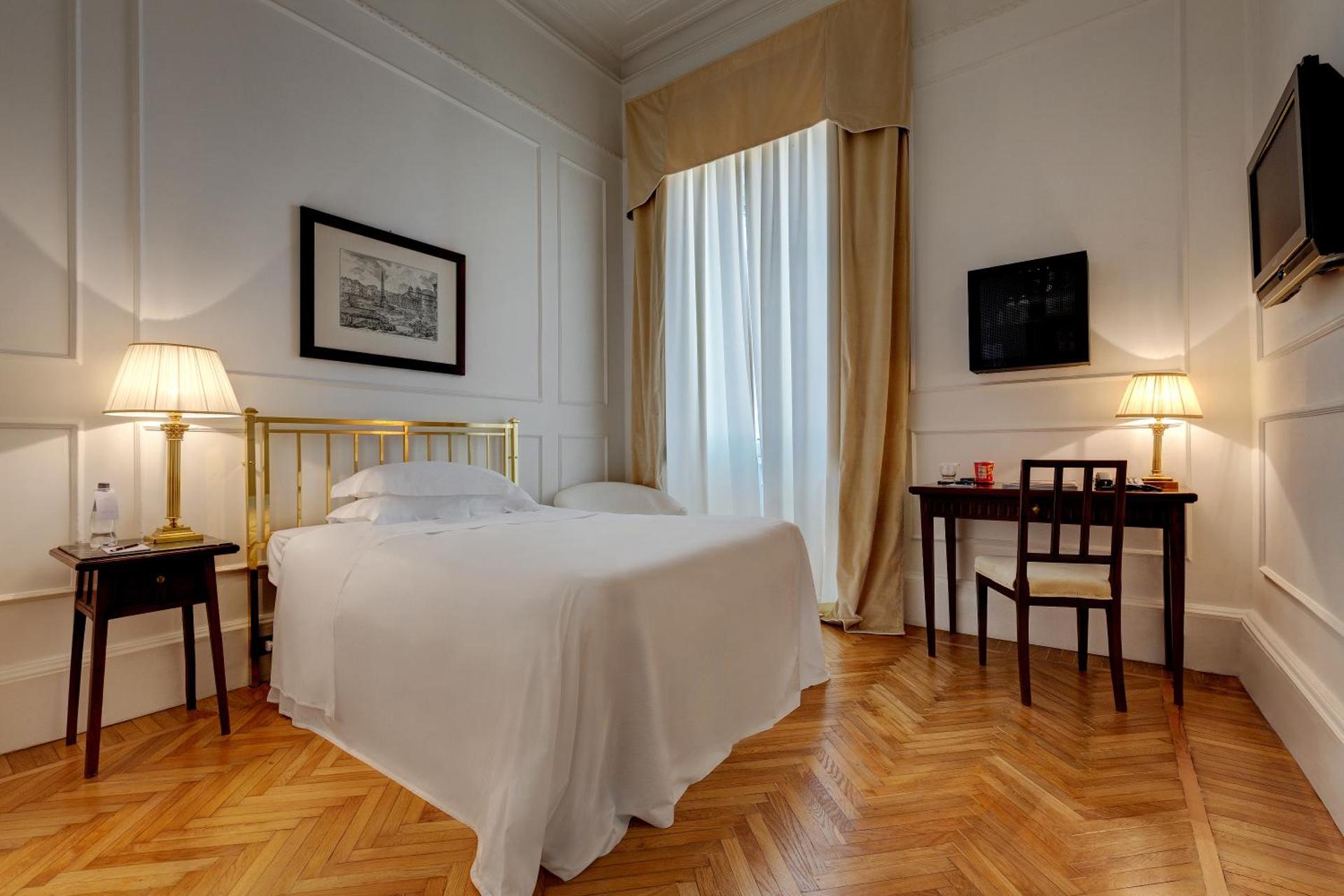 Grand Hotel Plaza - Photo 8