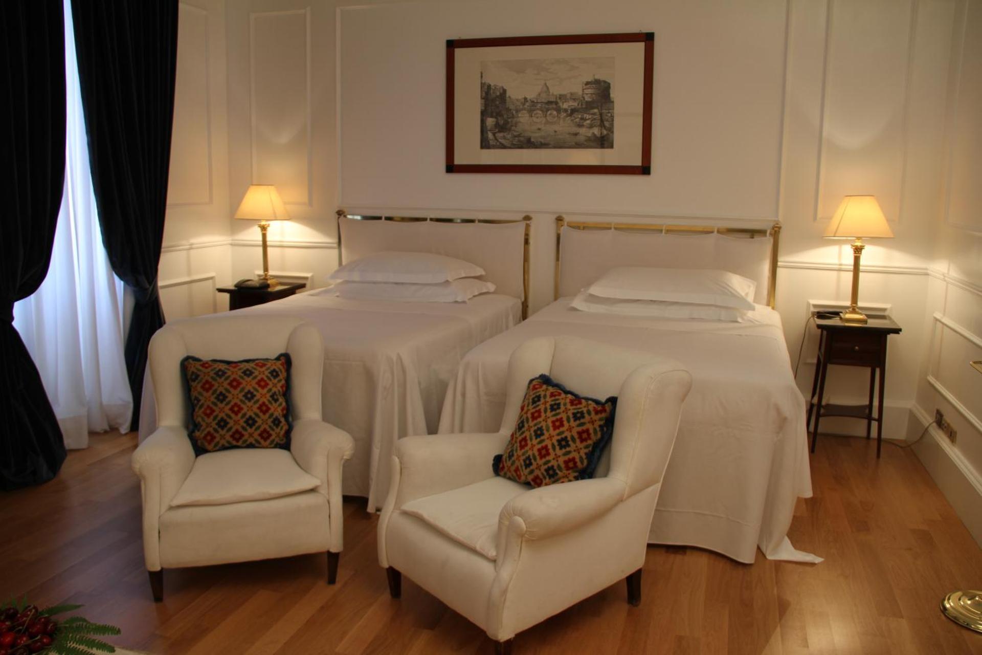 Grand Hotel Plaza - Photo 14