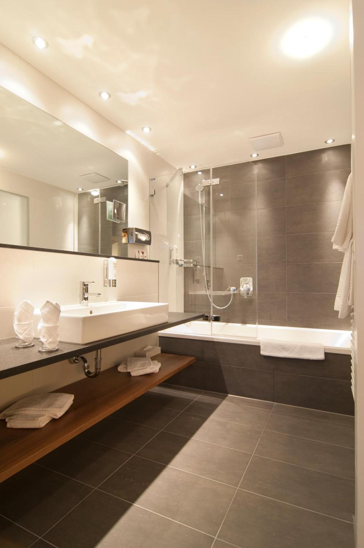 Hotel Simi - Photo 12