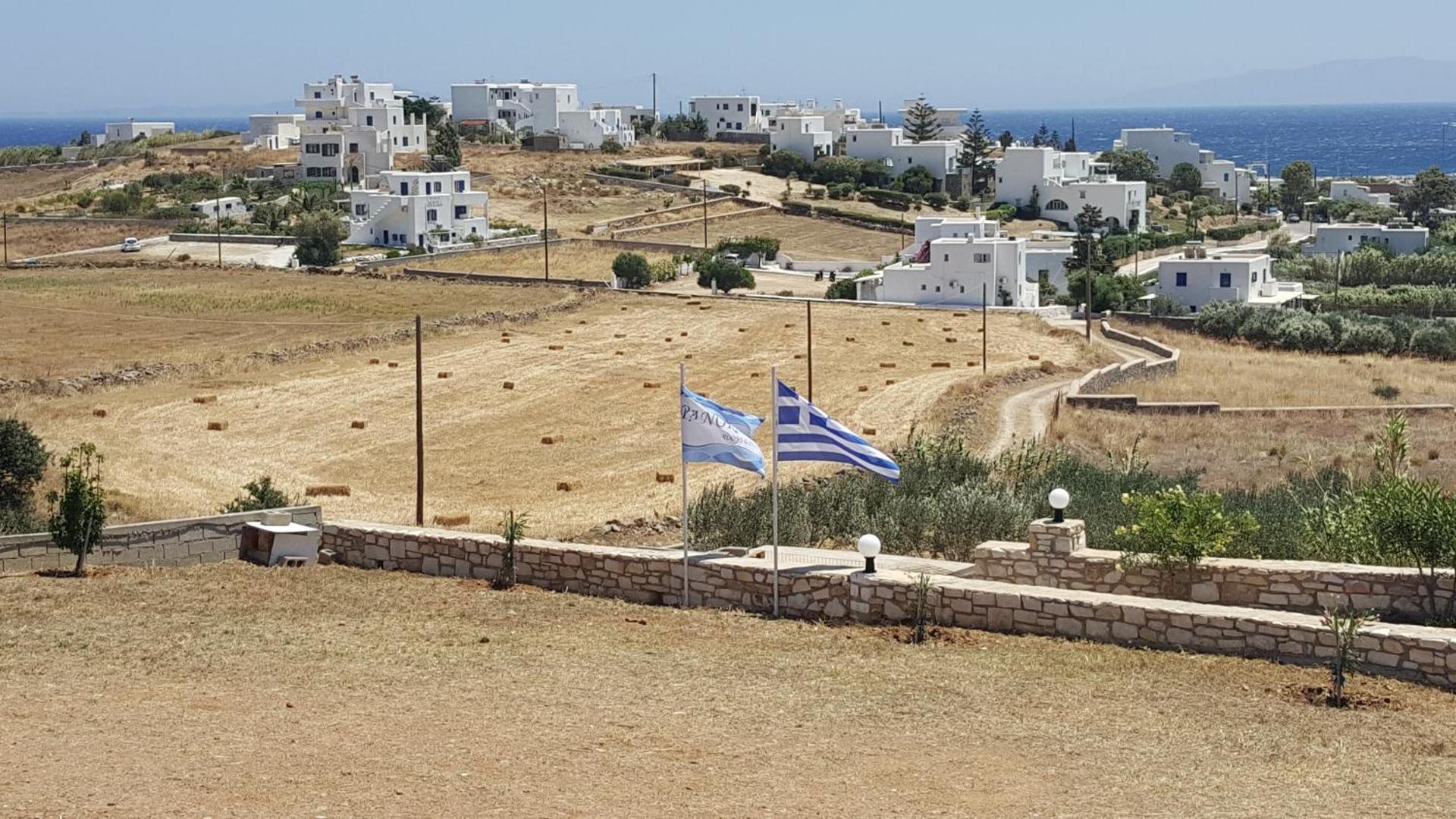 Panorama studios in PisoLivadi - Photo 34