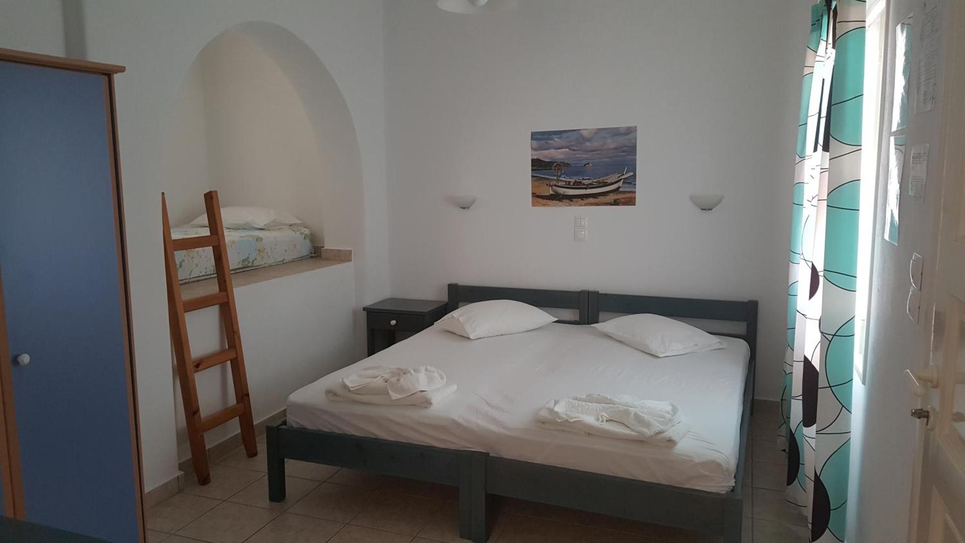 Panorama studios in PisoLivadi - Photo 9