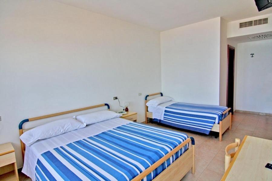 Hotel Palmarosa - Photo 32
