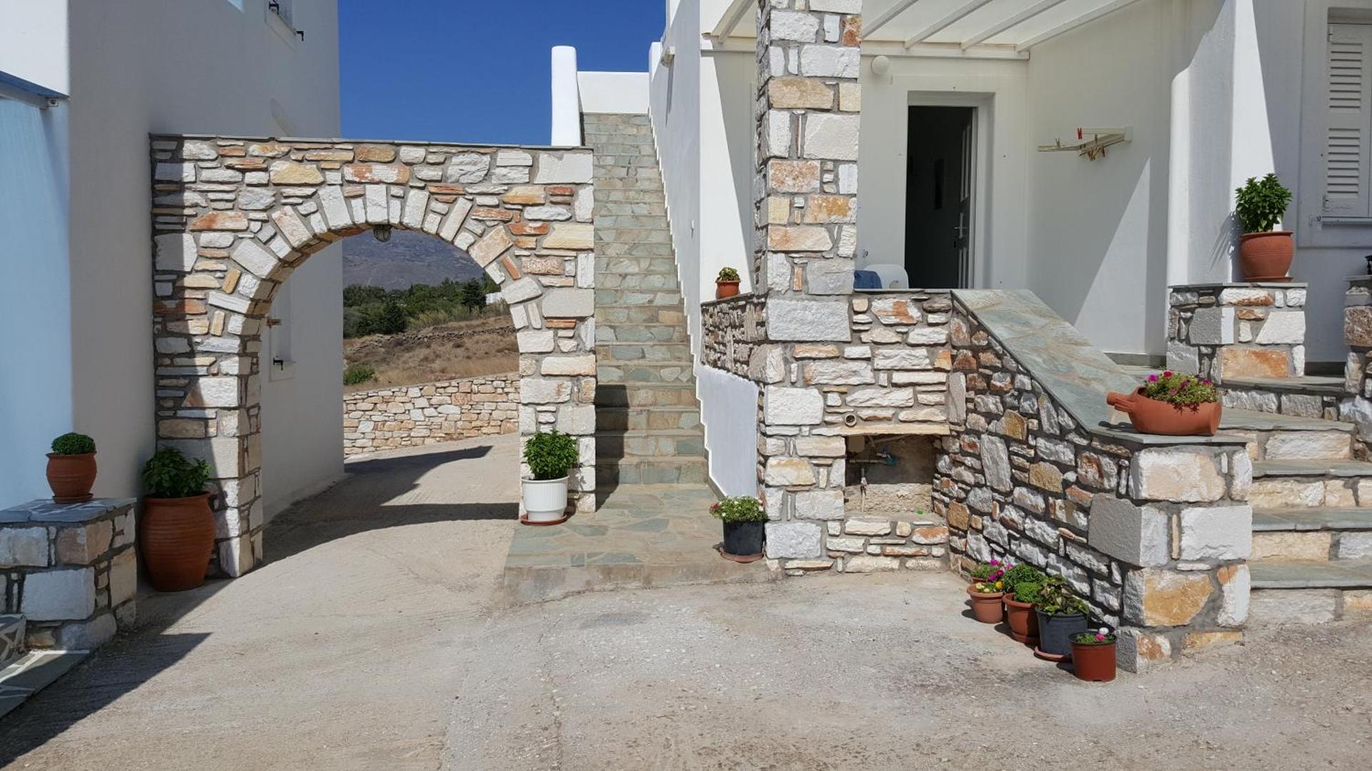Panorama studios in PisoLivadi - Photo 57