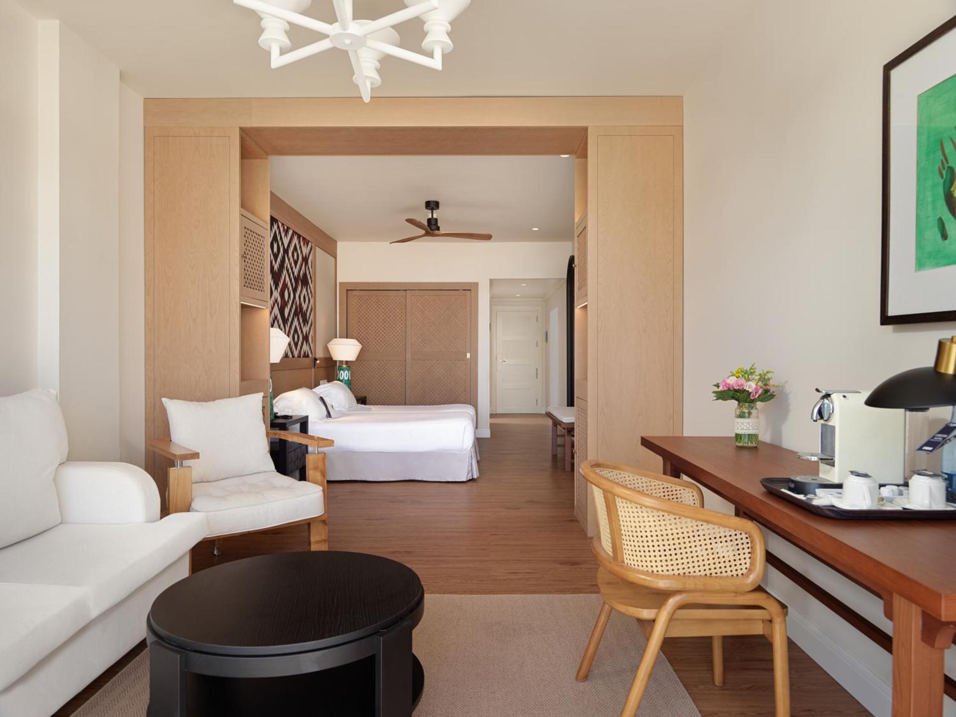 H10 Estepona Palace - Photo 24