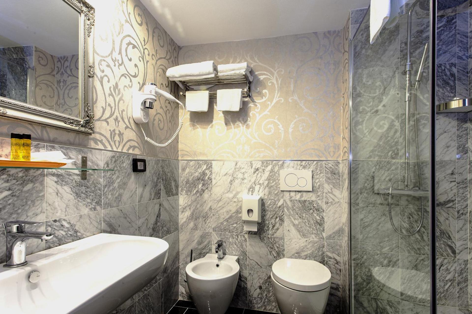 Canova Hotel - Photo 54