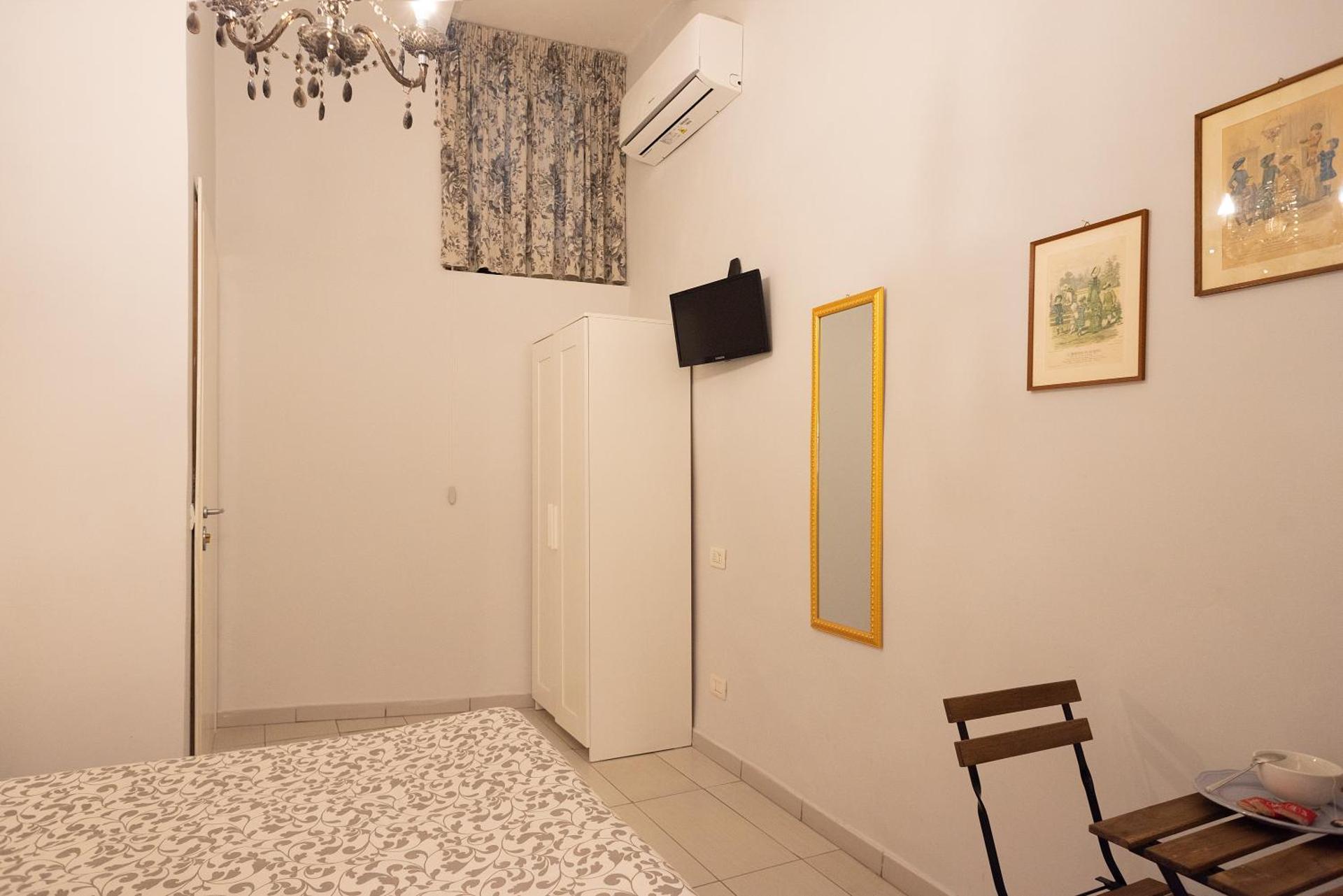 B&B Dei Decumani - Photo 56