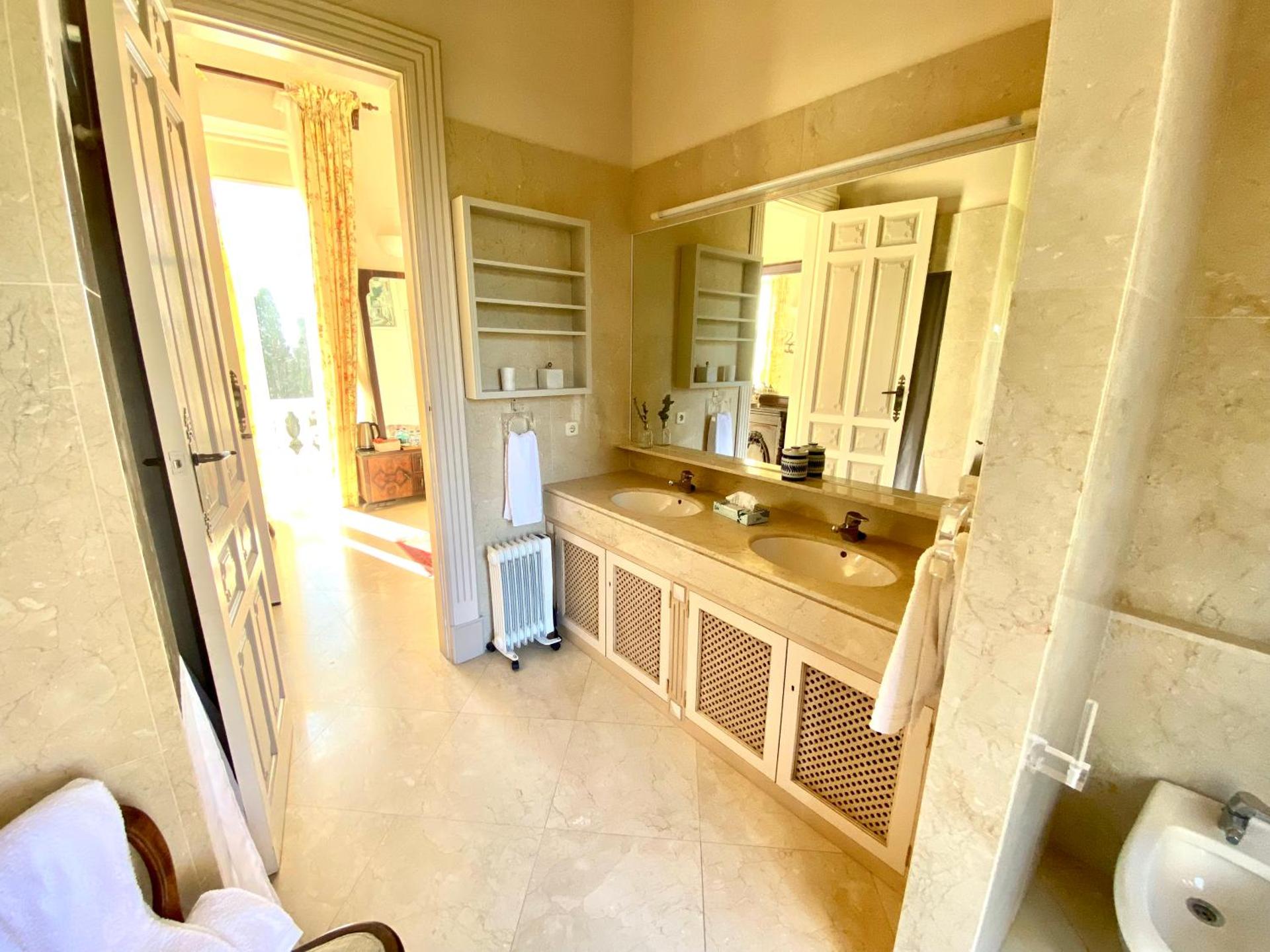 Casa de los Bates - Photo 28