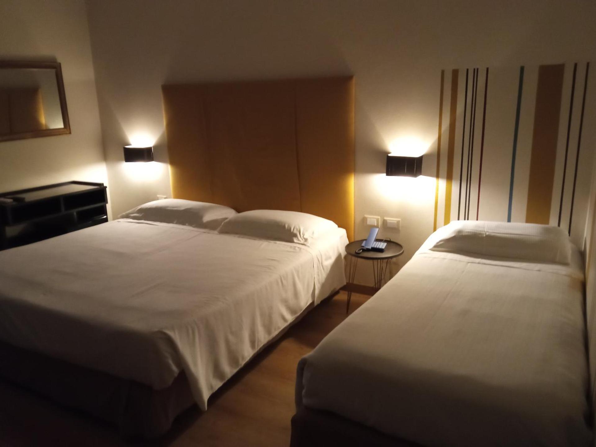 Hotel Touring - Photo 30