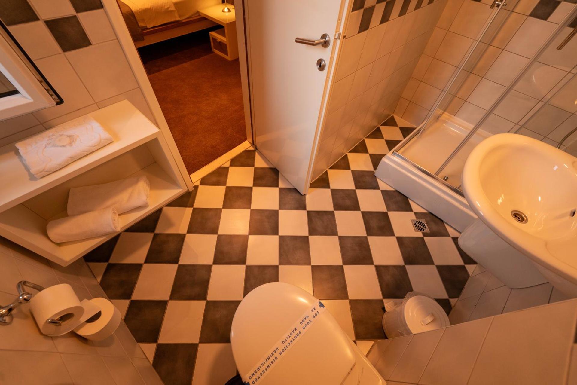 Slavija Culture Heritage Hotel - Photo 97