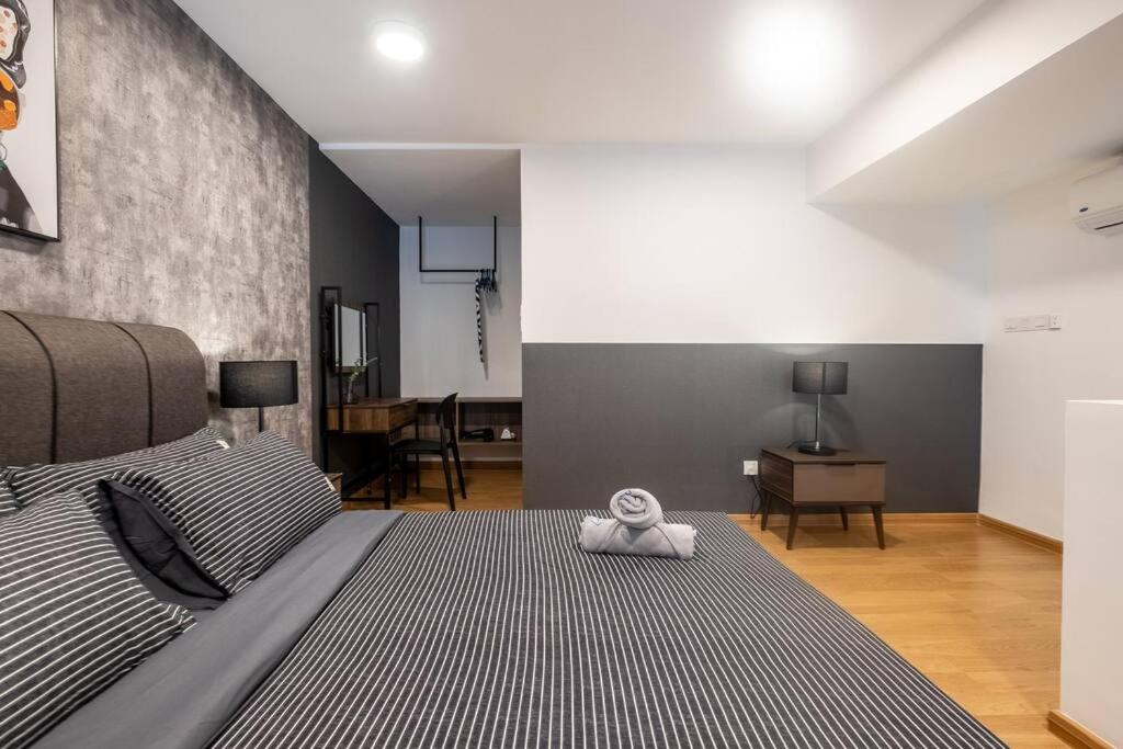 Duplex Industrial Loft 5pax above Eko Cheras Mall - Photo 25