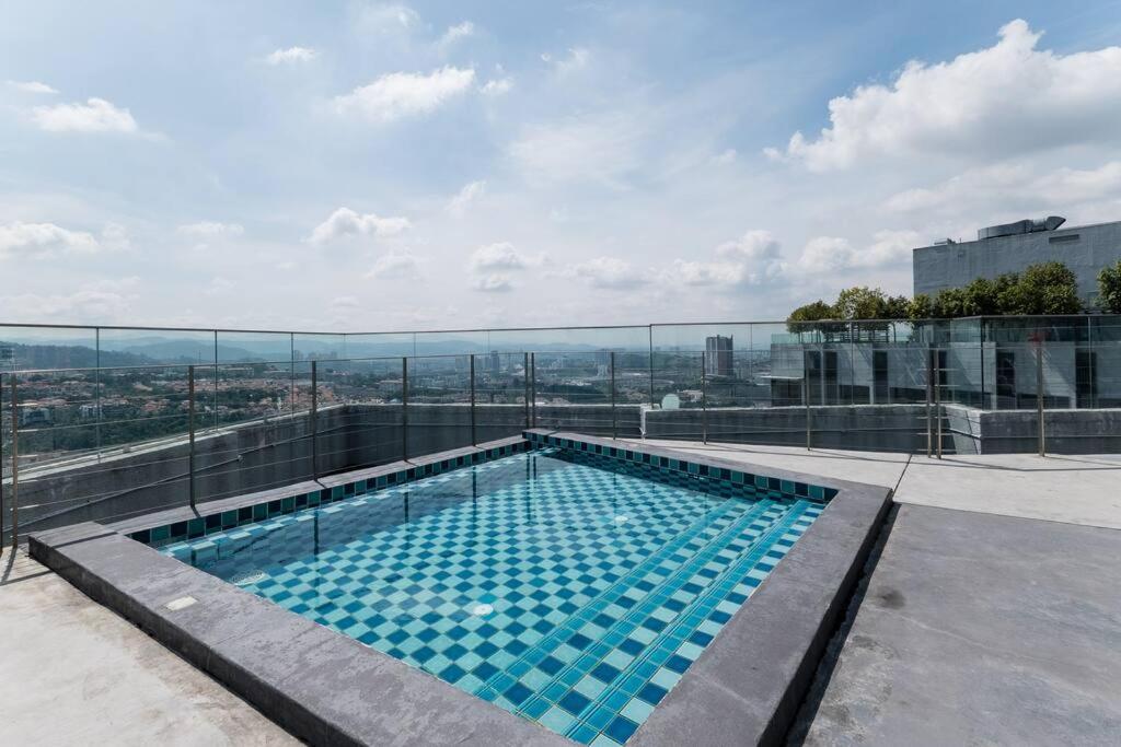 Duplex Industrial Loft 5pax above Eko Cheras Mall - Photo 2