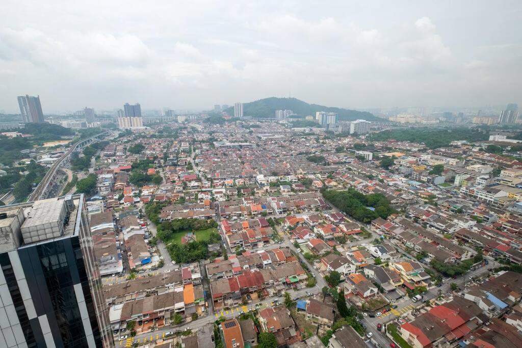 Duplex Industrial Loft 5pax above Eko Cheras Mall - Photo 10