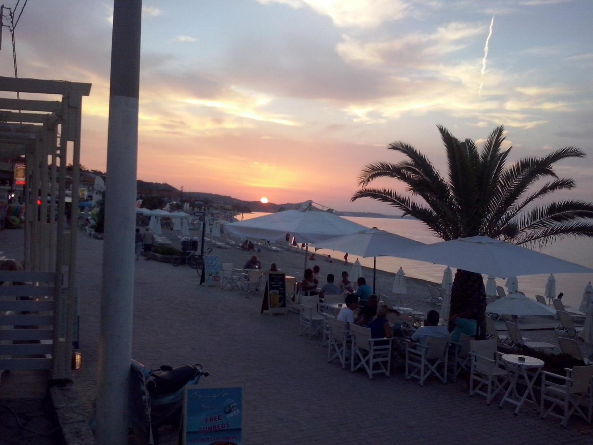 Sun Hotel - Photo 92