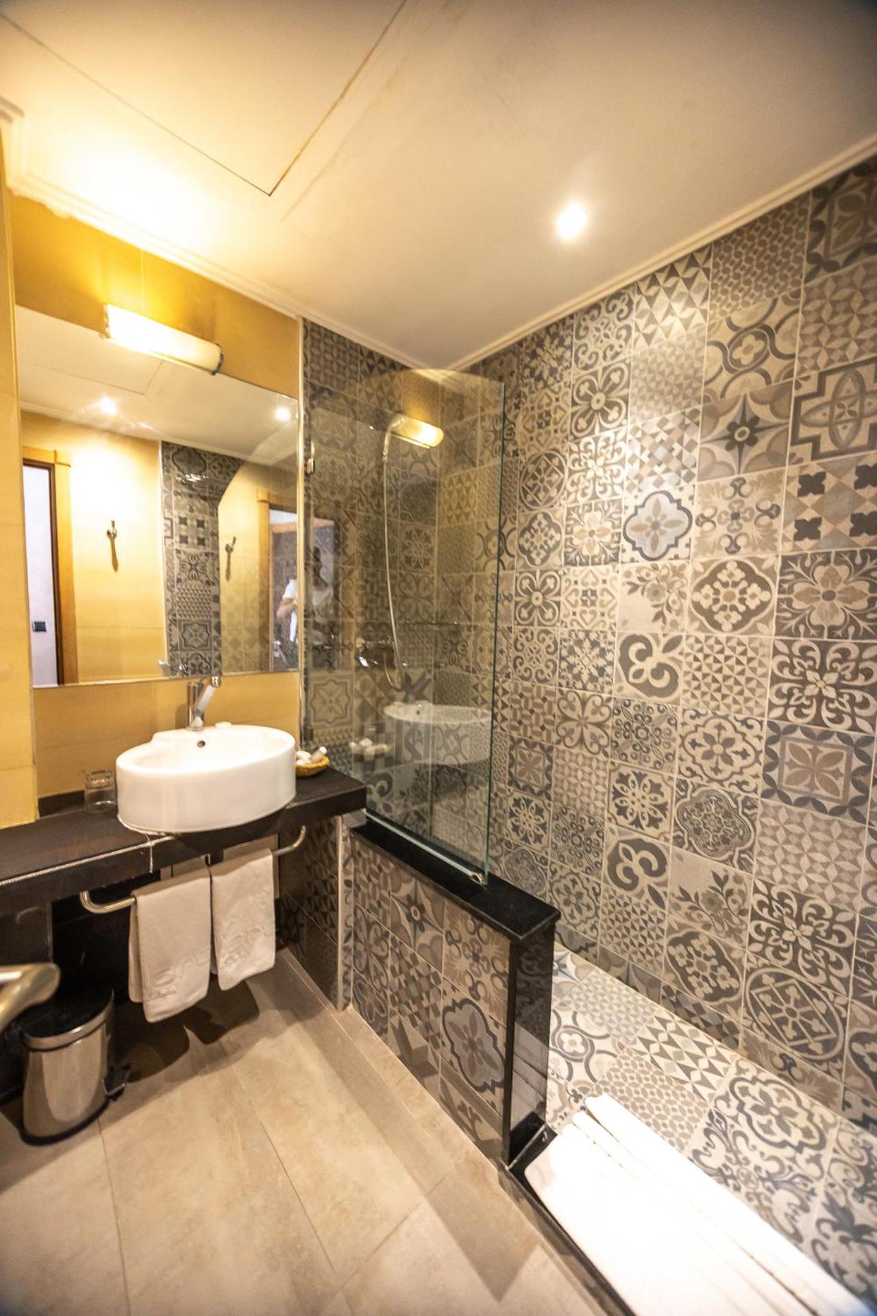 Dellarosa Boutique Hotel and Spa - Photo 2