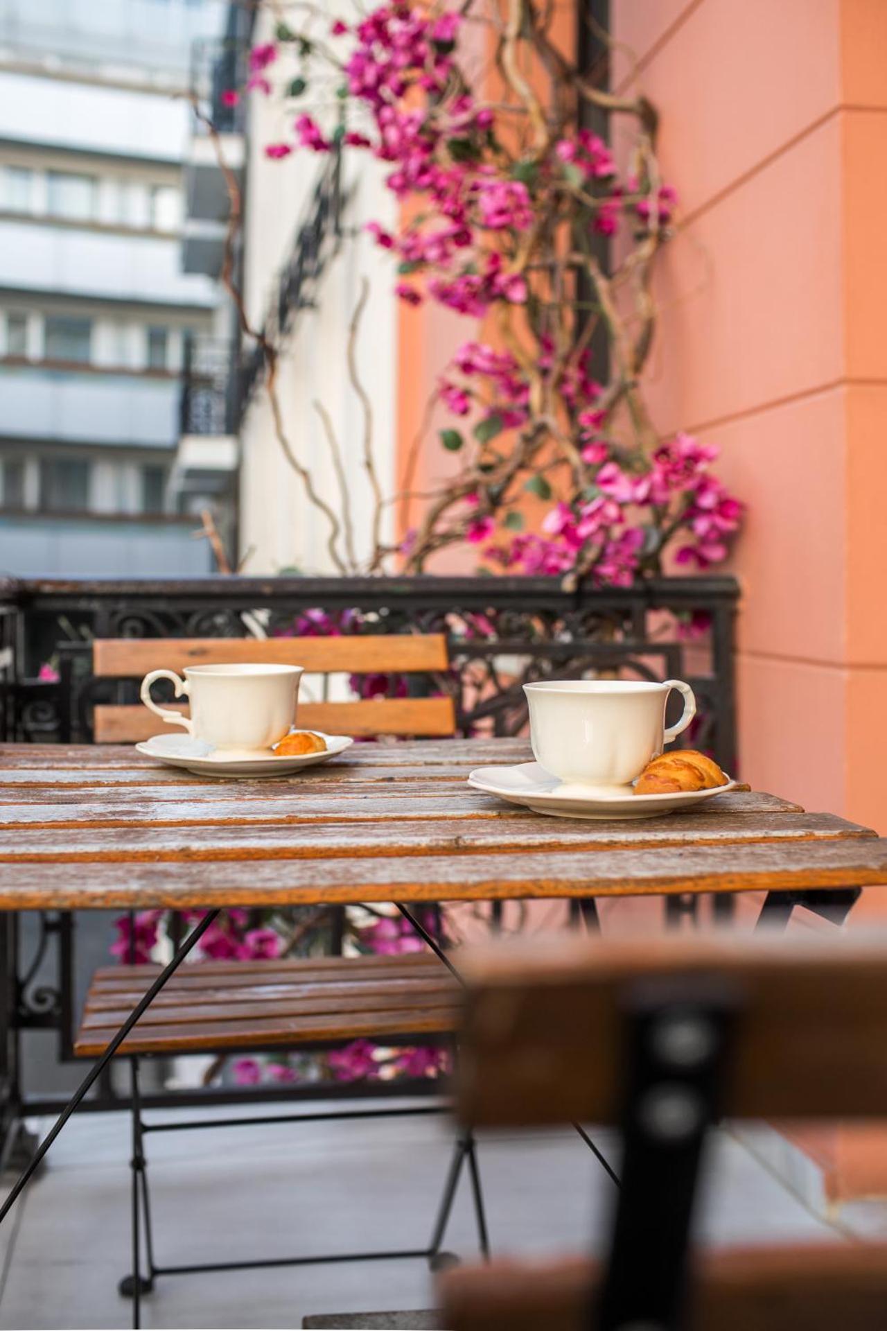 Sweet Home Hotel - Photo 51