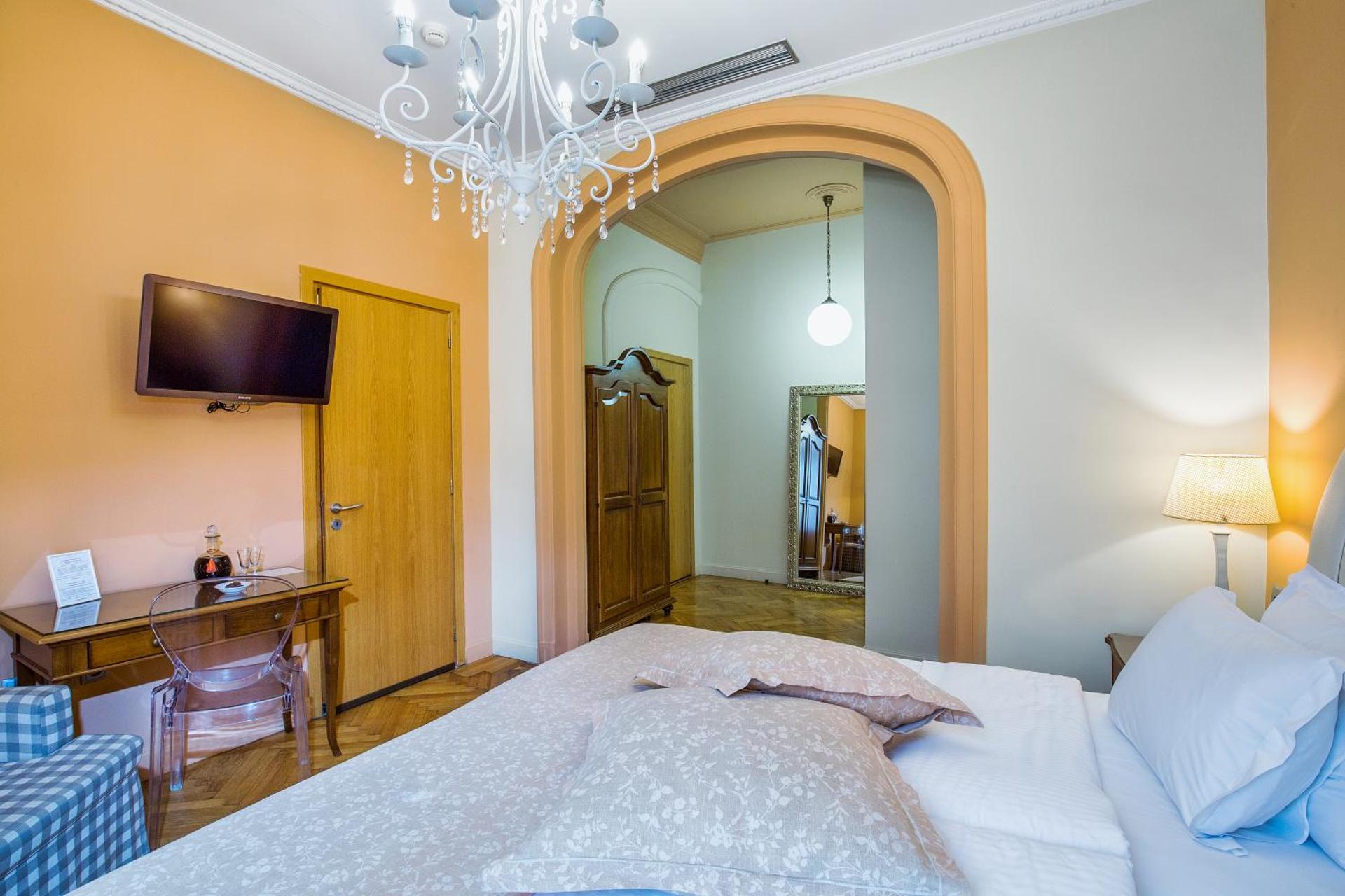 Sweet Home Hotel - Photo 59