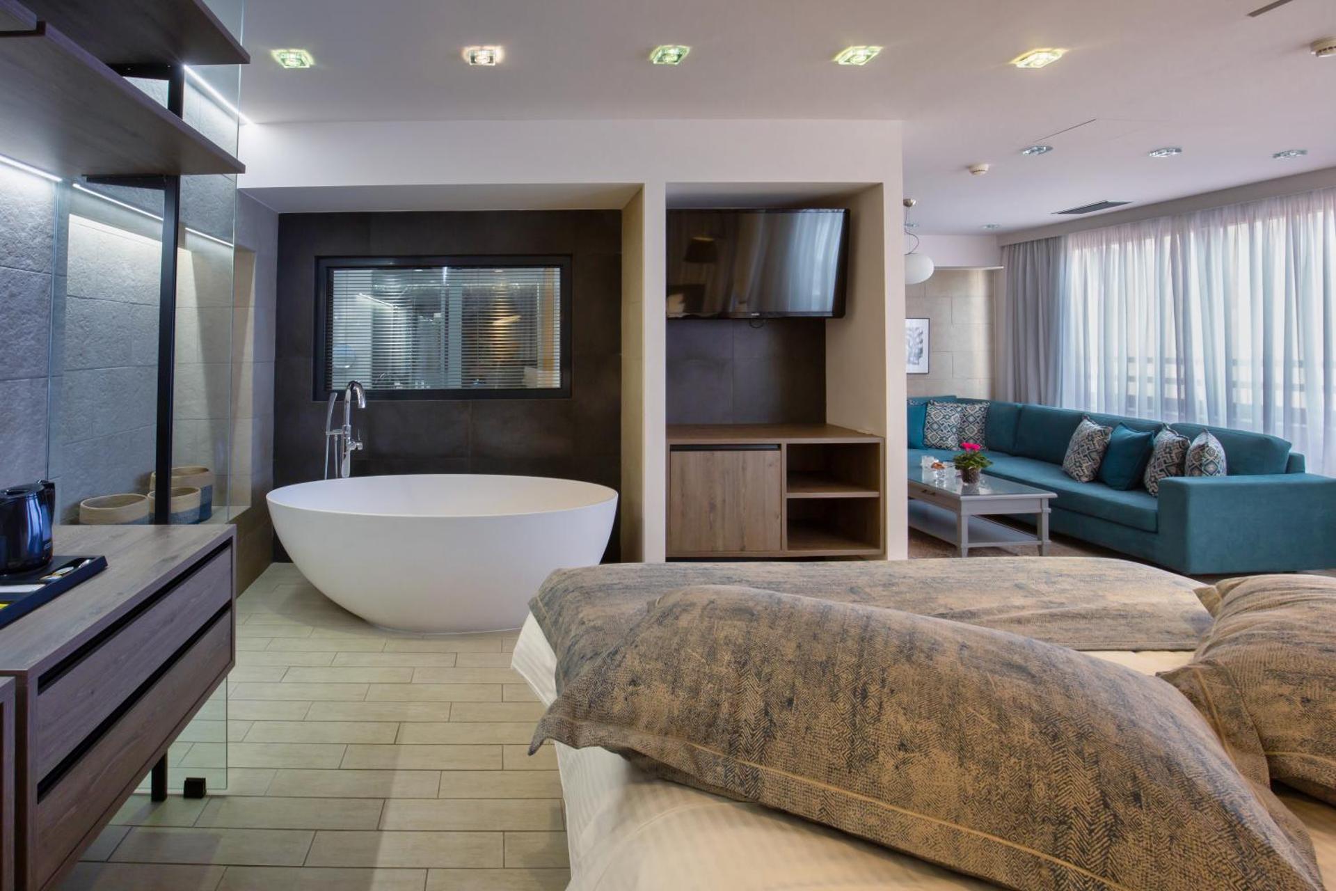 Sweet Home Hotel - Photo 82