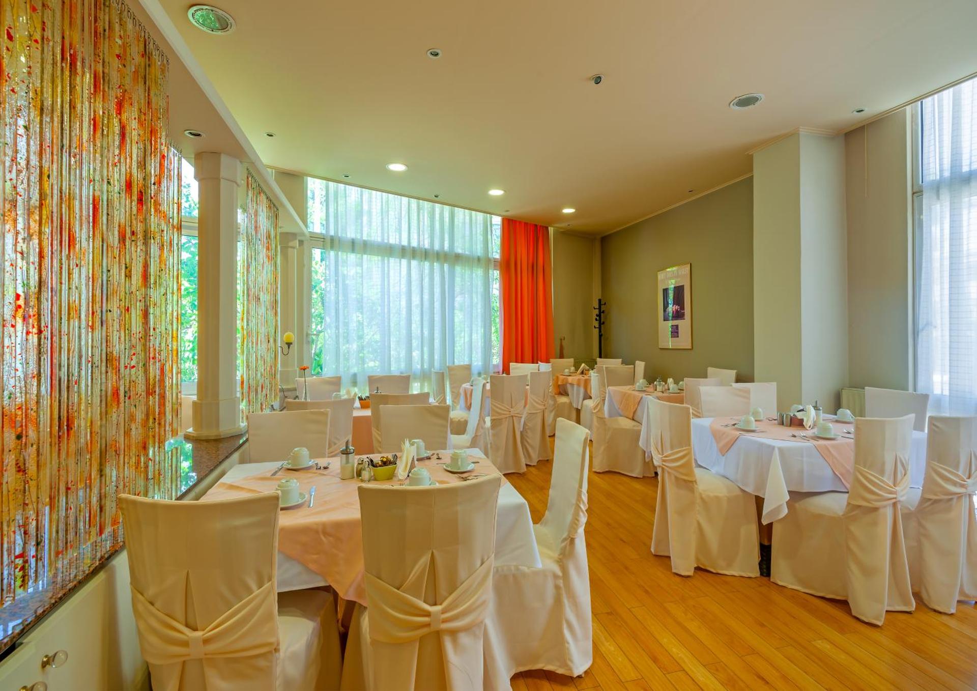 Park Hotel - Photo 37