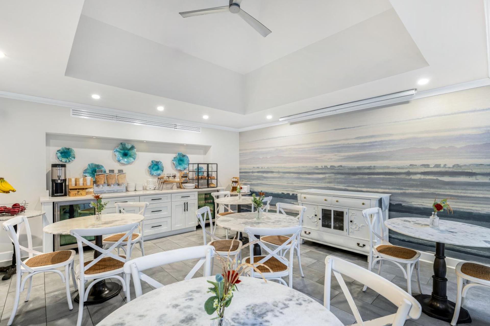 The Normandy Hotel - Photo 28