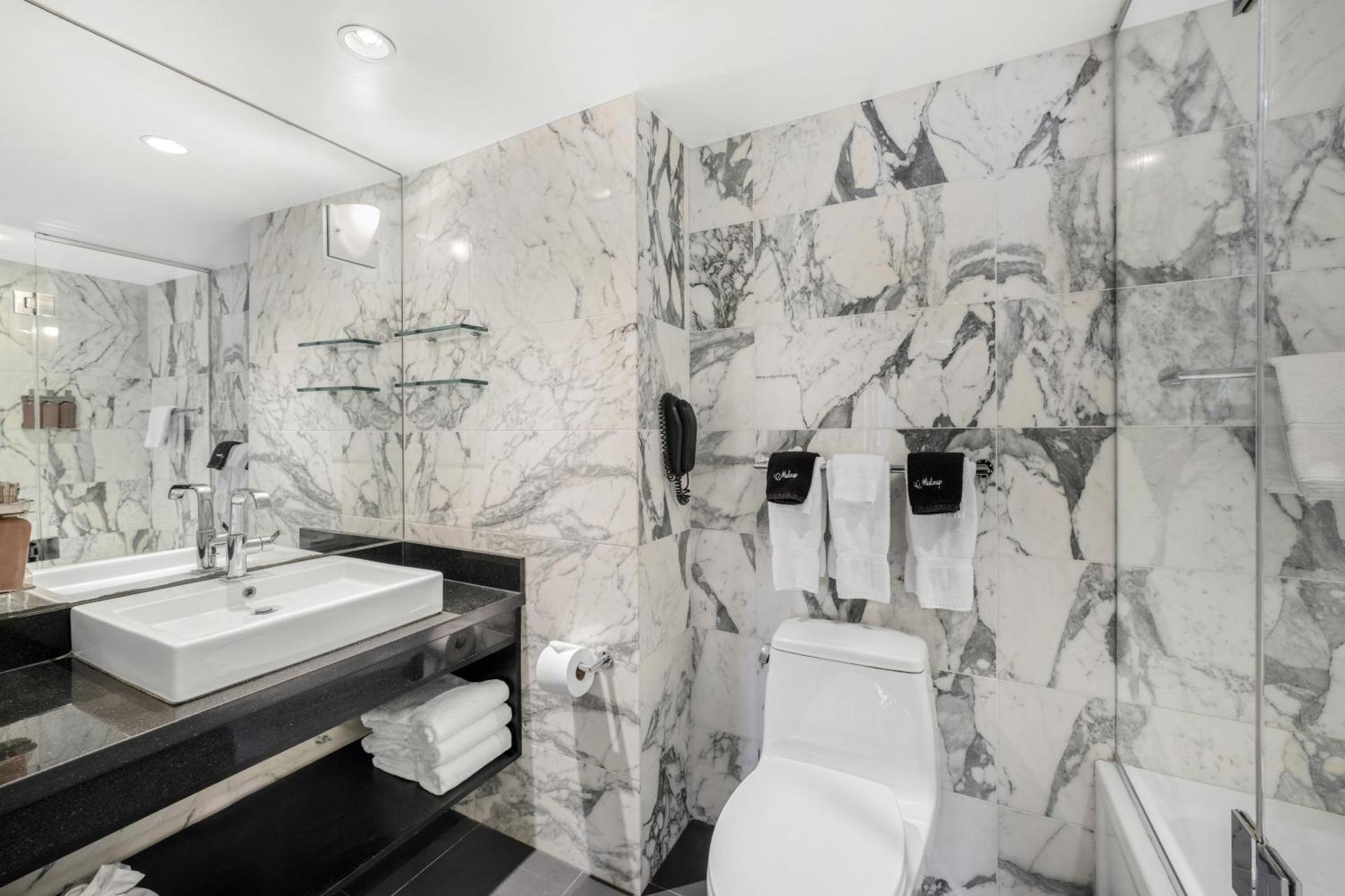 The Normandy Hotel - Photo 34