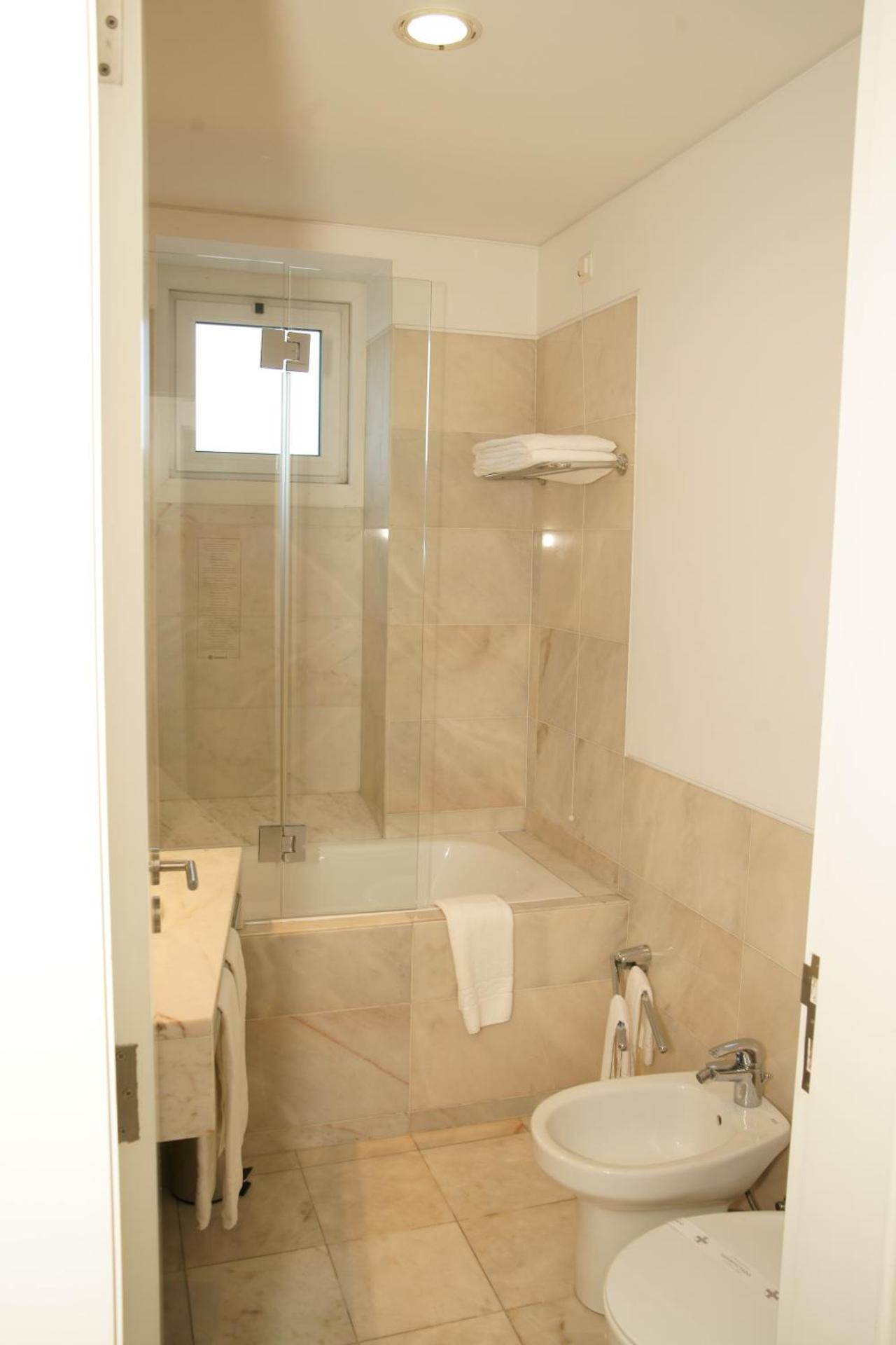 Hotel Jeronimos 8 - Photo 40