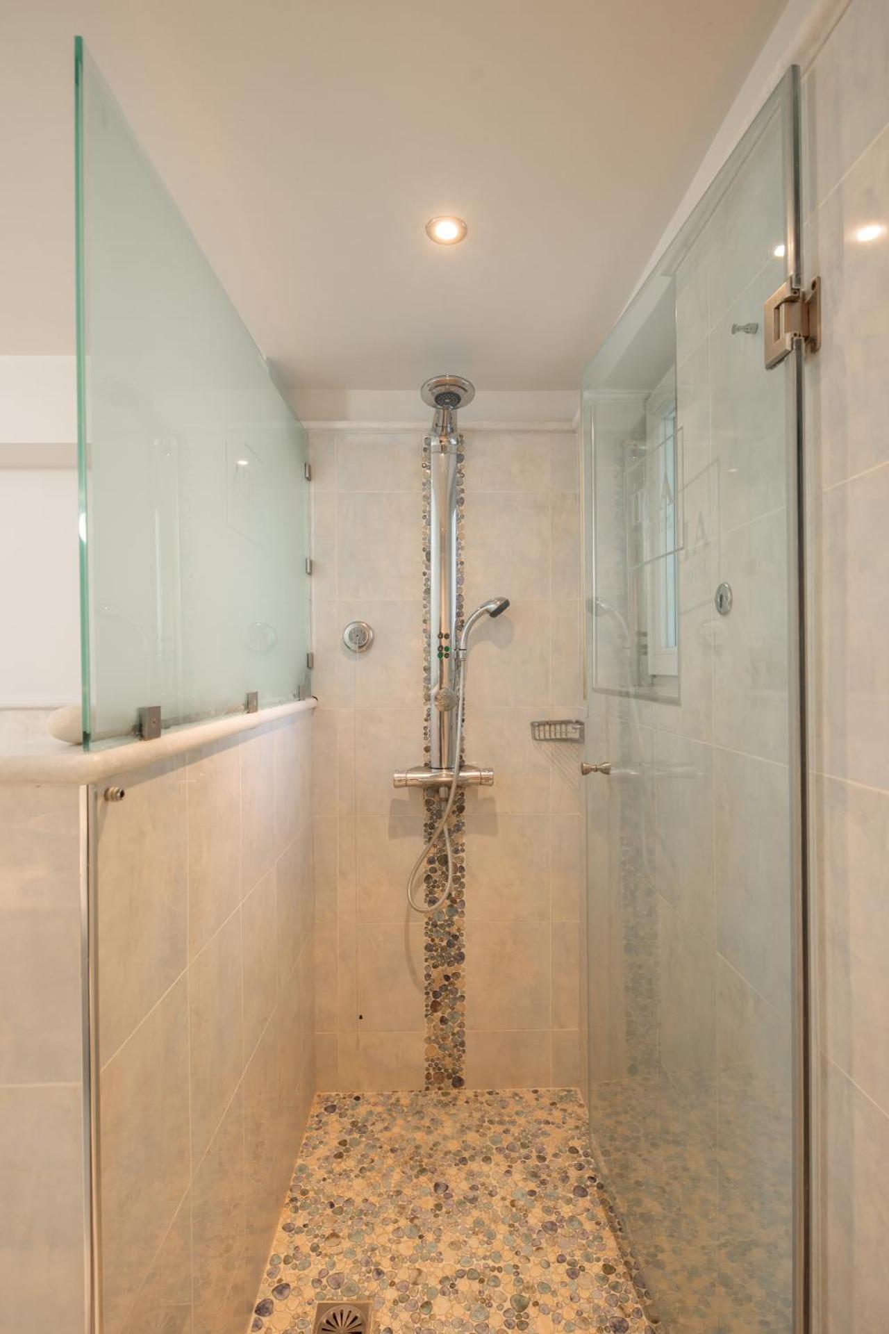 Iria Beach Art Hotel - Photo 100