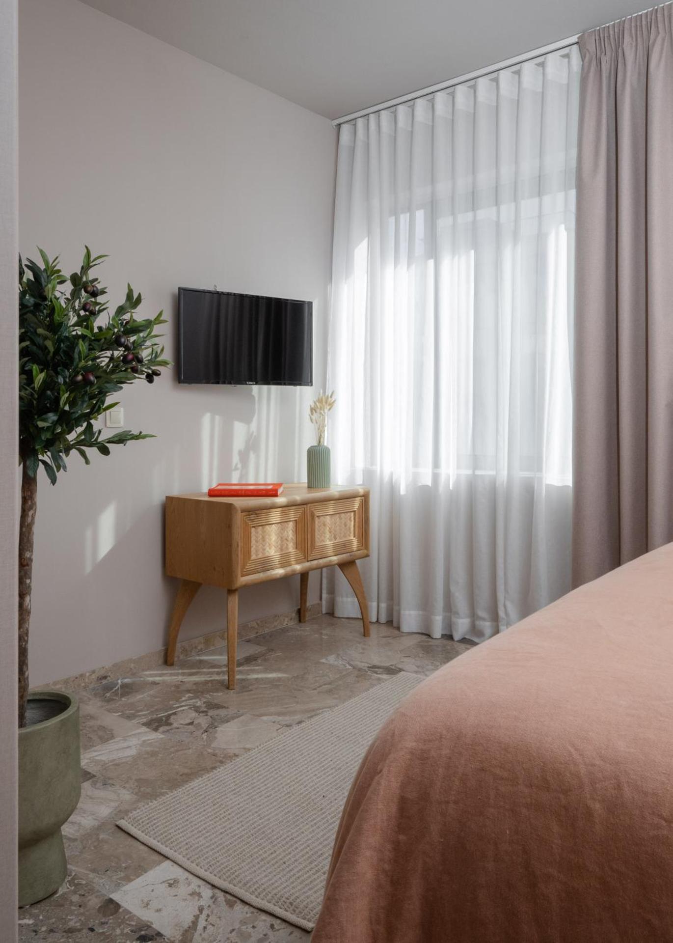 Num Suites & Lofts Athens - Photo 31