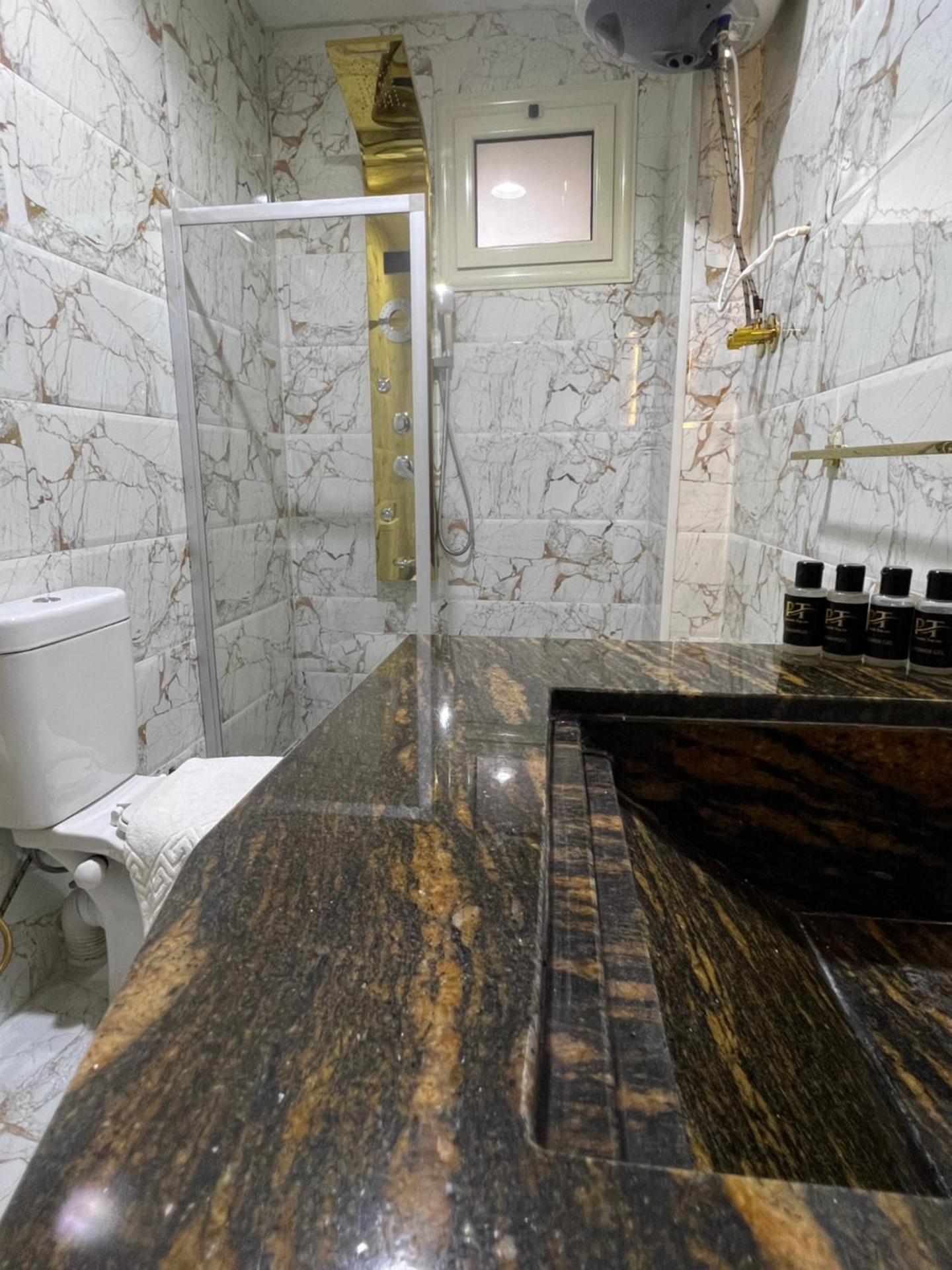 Pyramids Top Inn - Photo 58