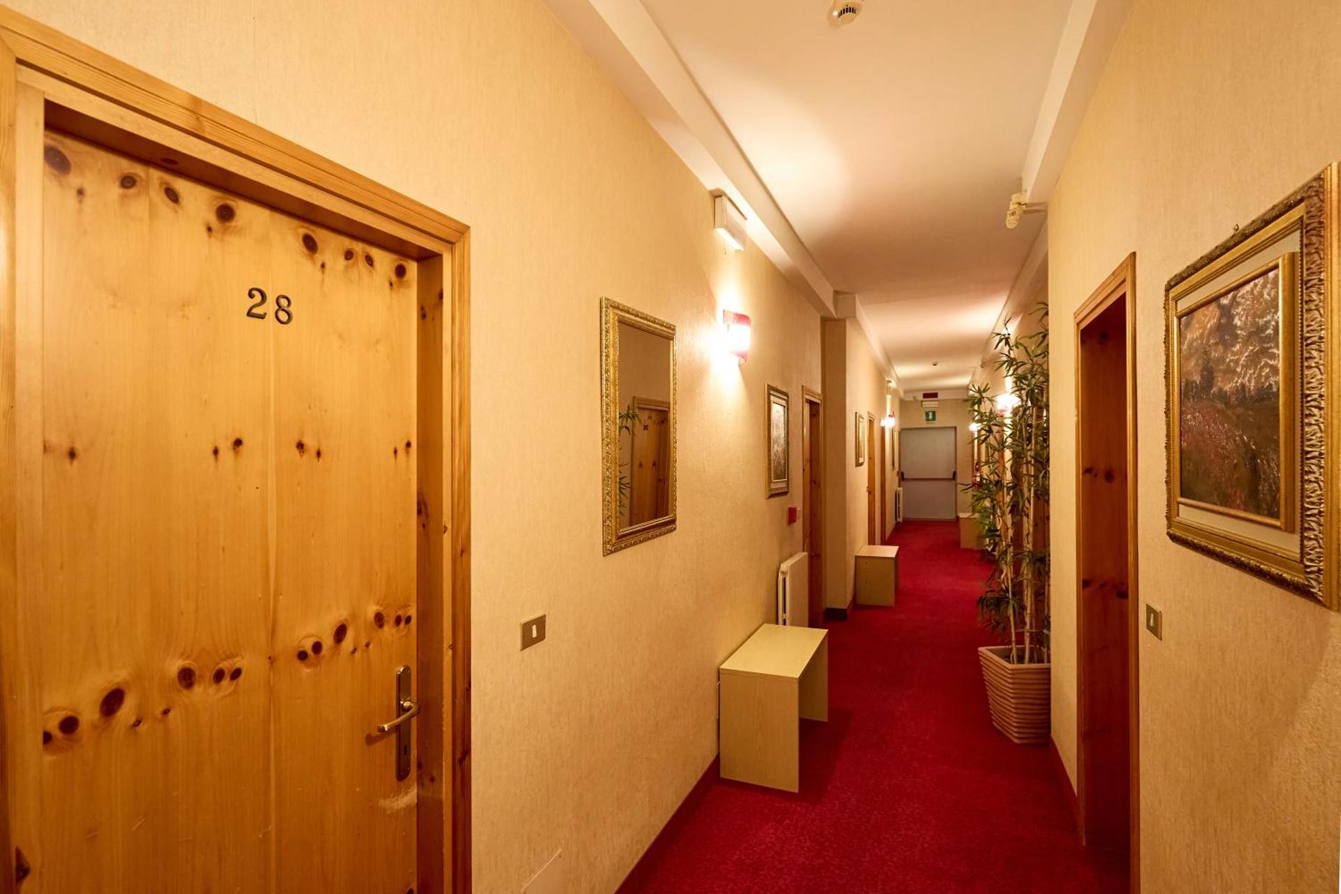 HOTEL PARADISO - Photo 91