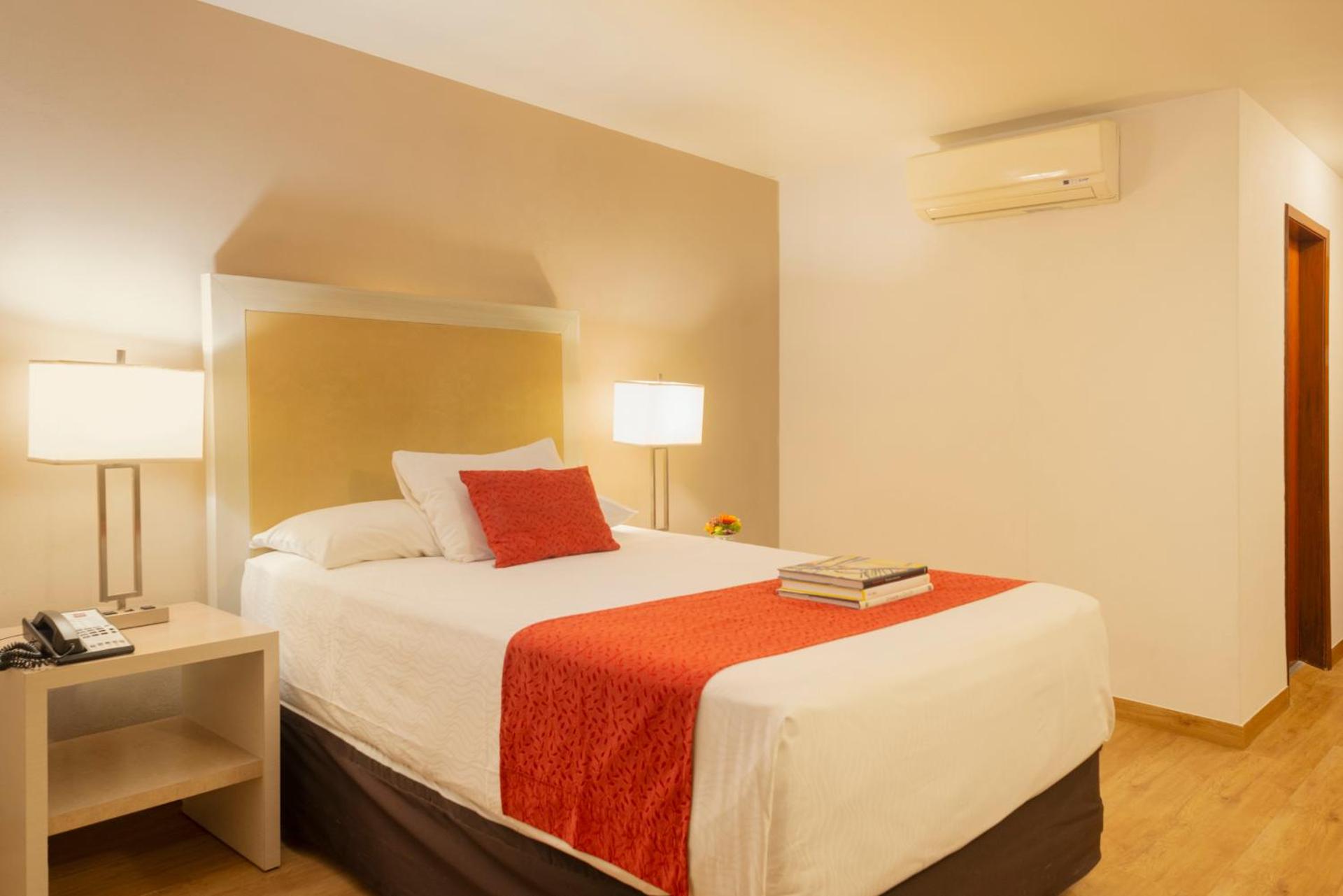 Stanza Hotel - Photo 29