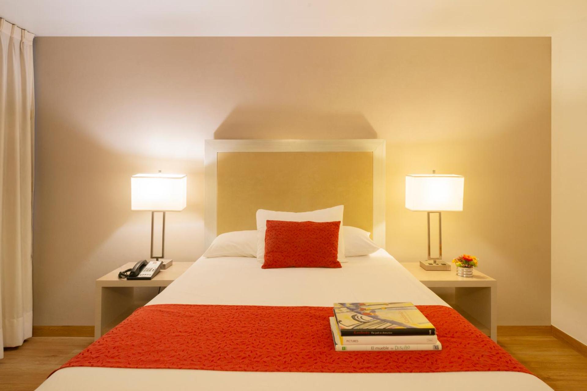 Stanza Hotel - Photo 36