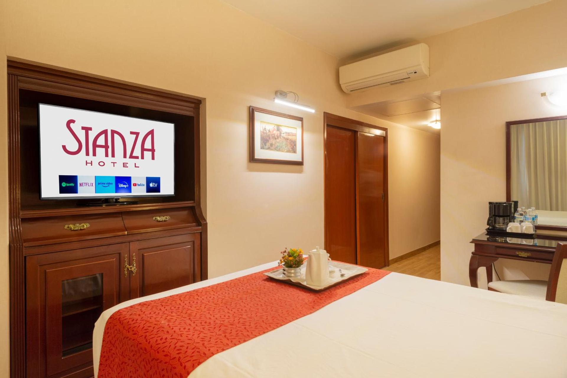 Stanza Hotel - Photo 33