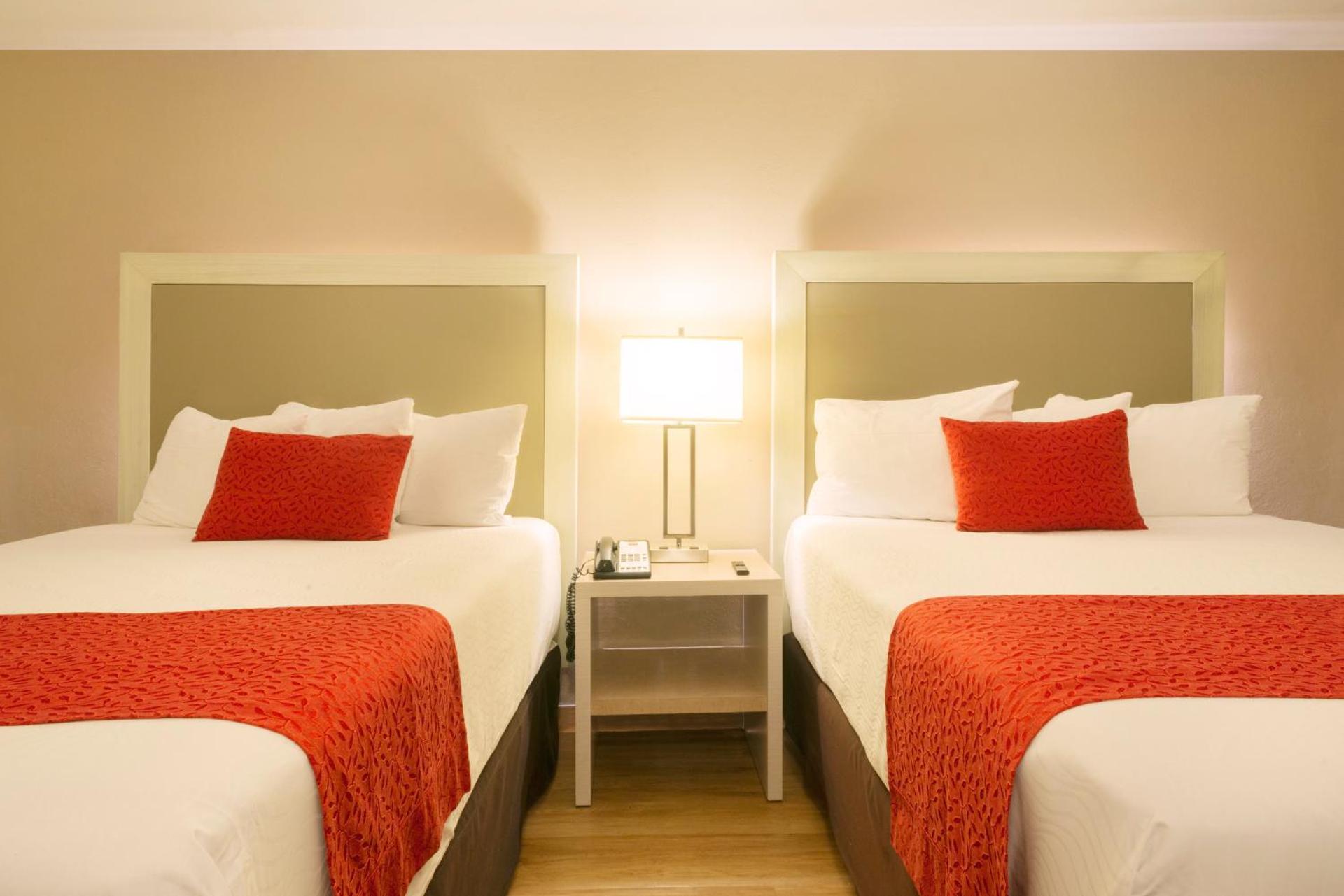 Stanza Hotel - Photo 3