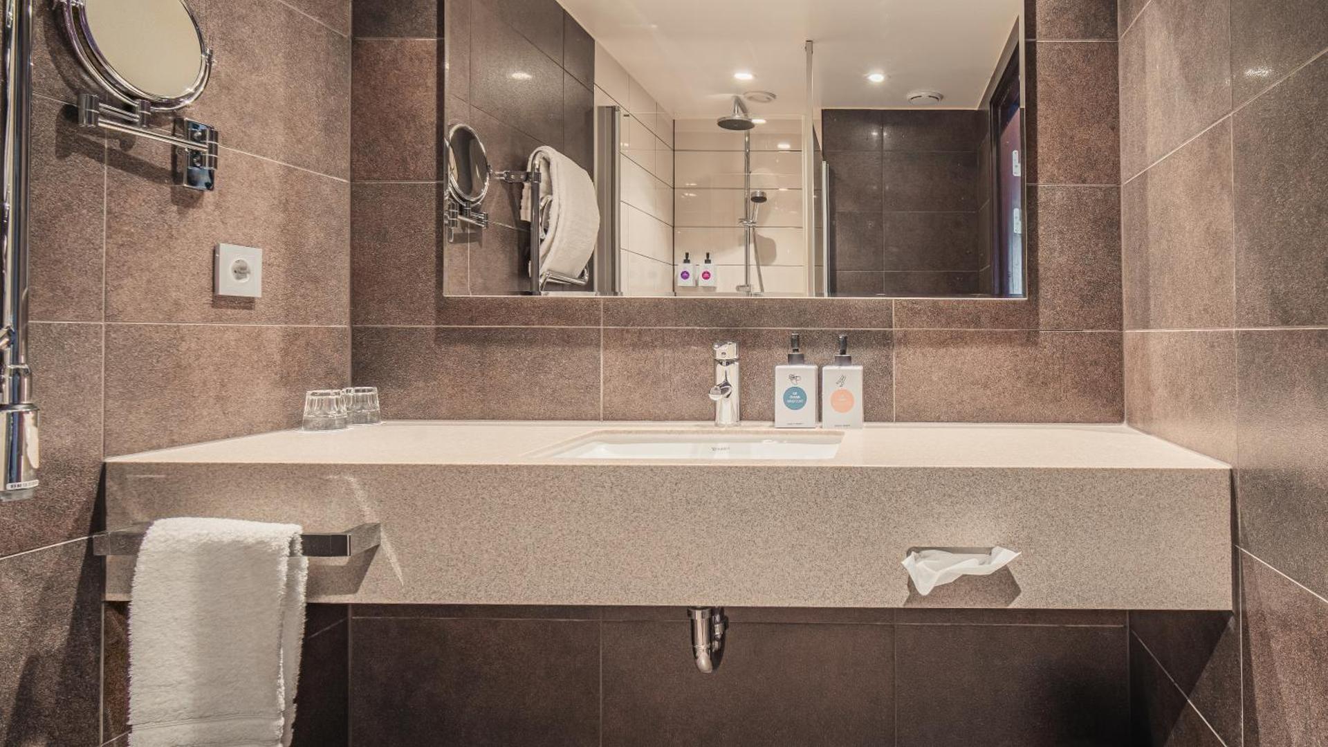 Quality Hotel Waterfront - Photo 15