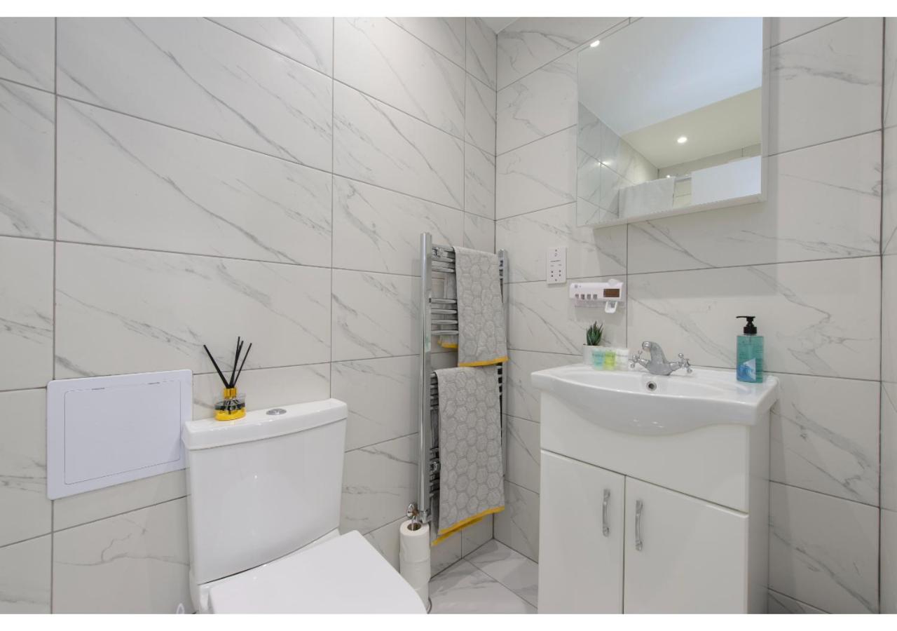 Splendid and Comfy 1 bedroom apartment - Photo 33