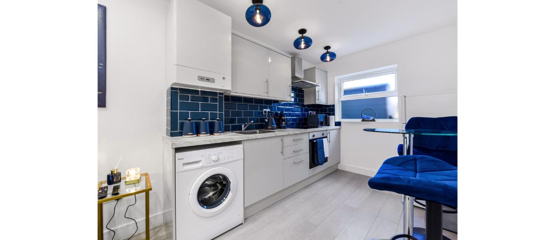Comfortable and Stylish 1 BR flat - Sleeps 2 - Photo 10