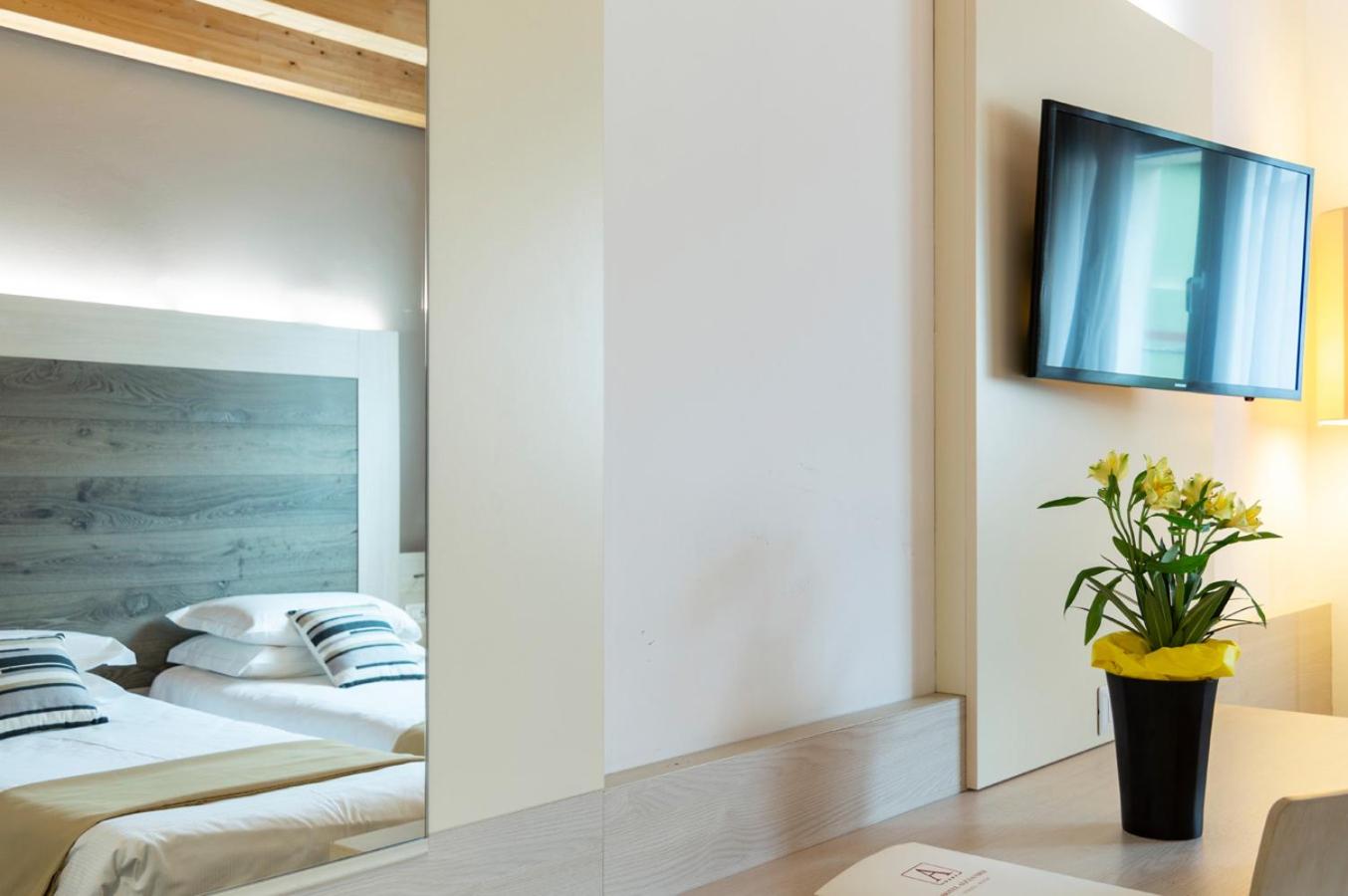 Hotel Alexander - Photo 4