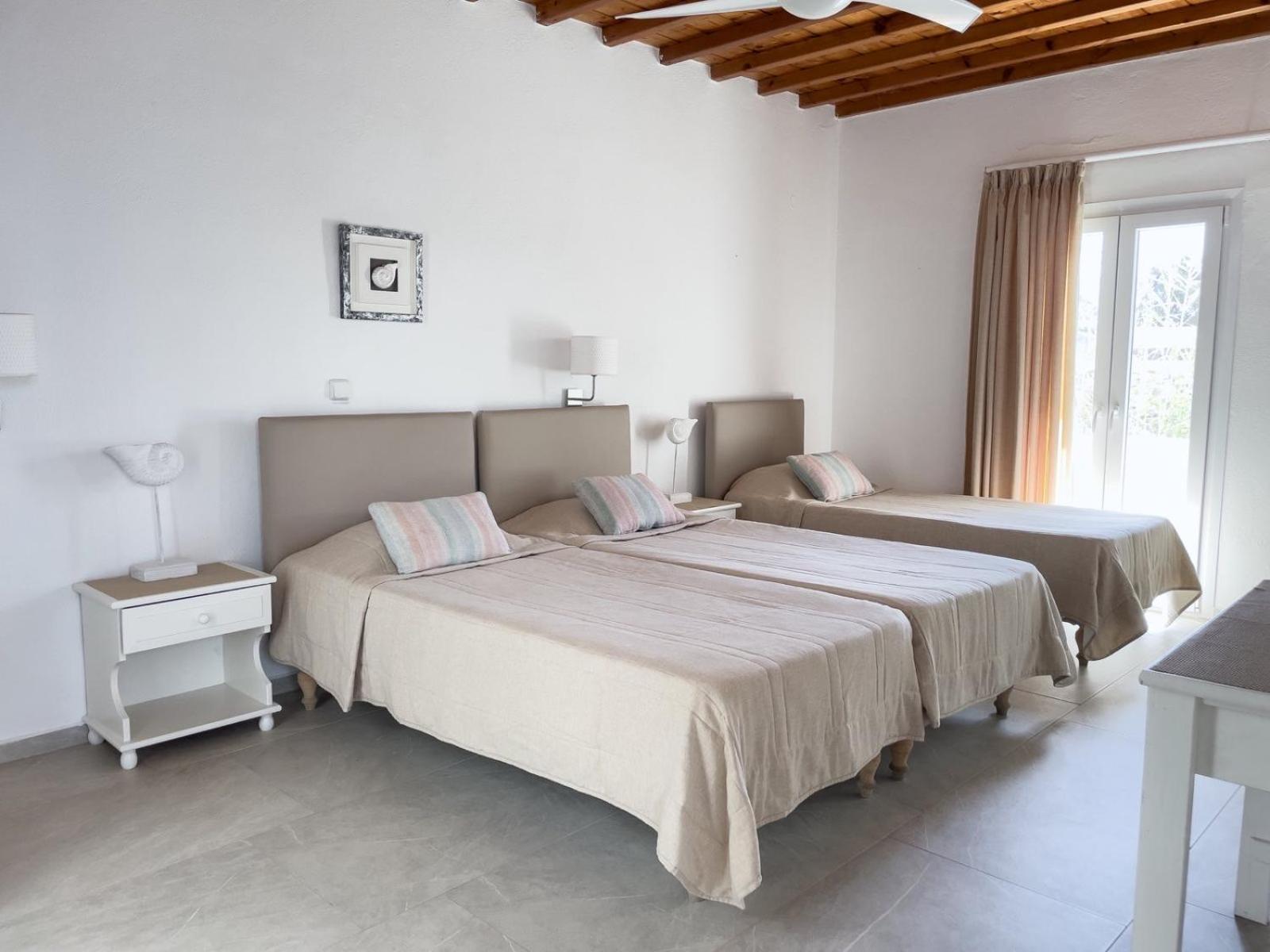 Twins Apartments By Mina - Photo 12