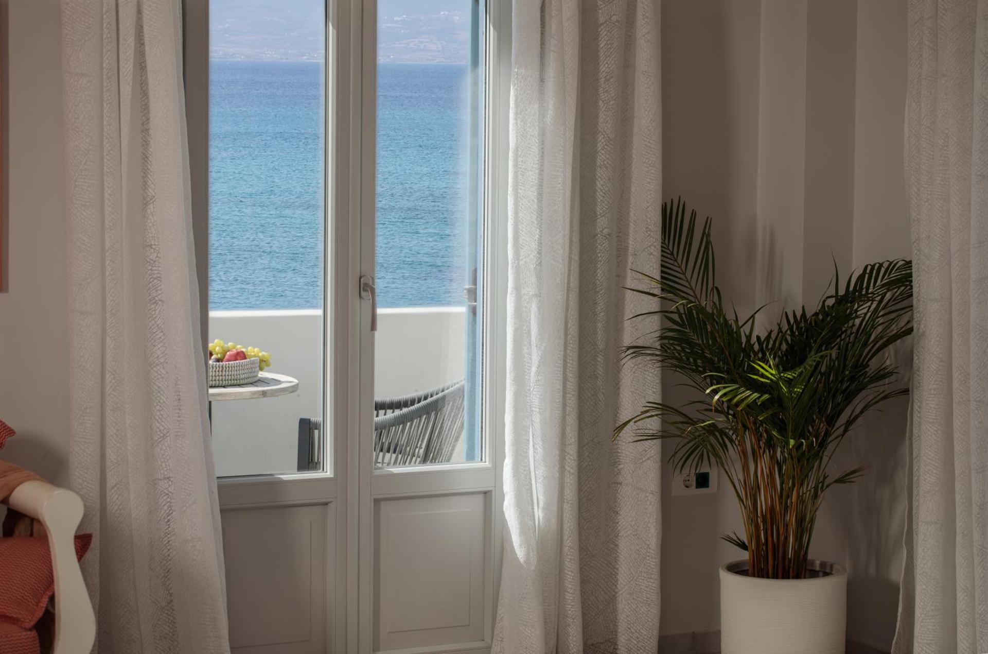 Iria Beach Art Hotel - Photo 87