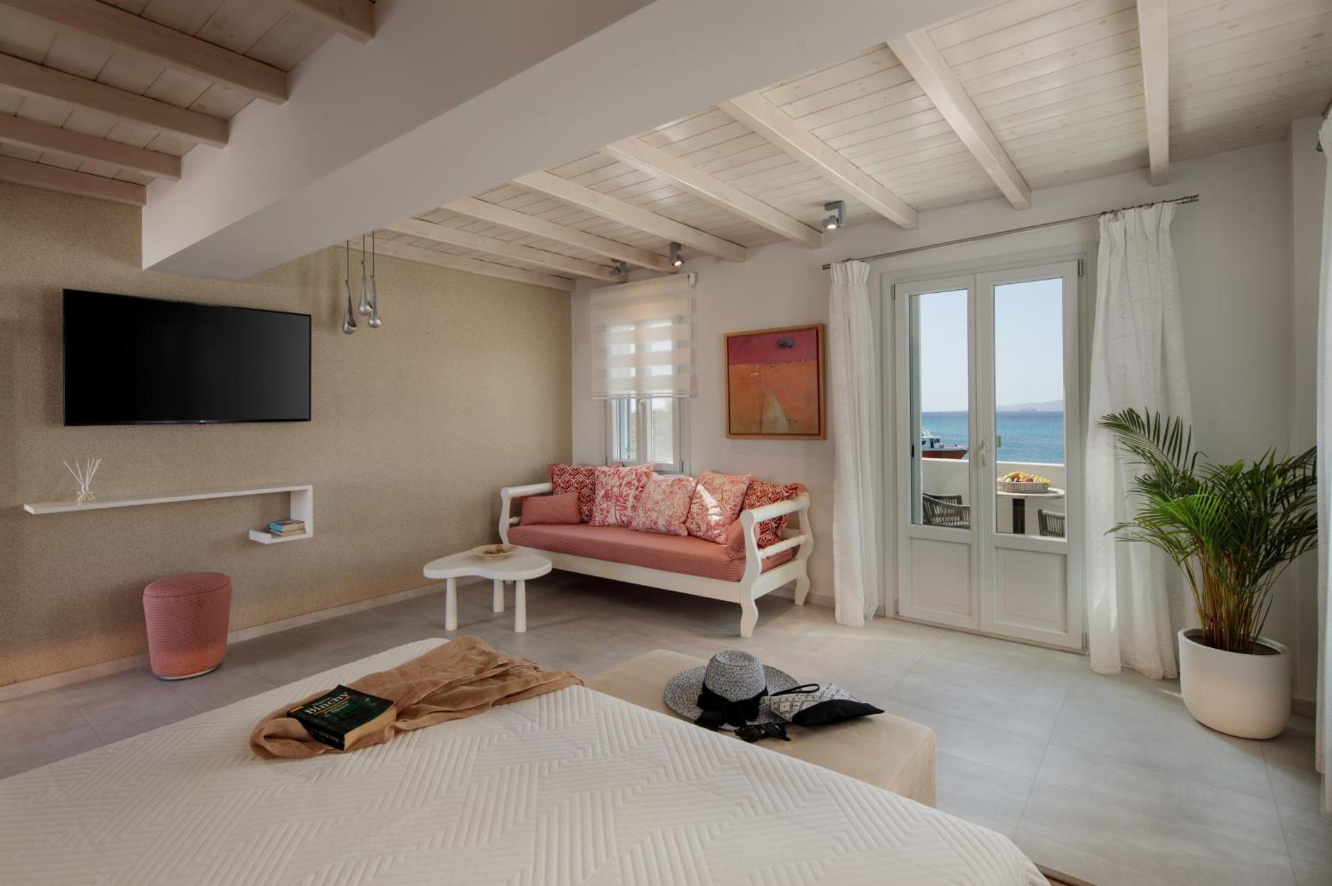 Honeymoon Suite
