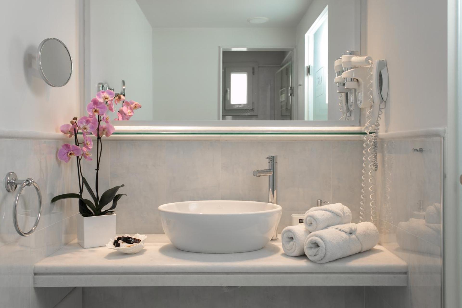 Iria Beach Art Hotel - Photo 15