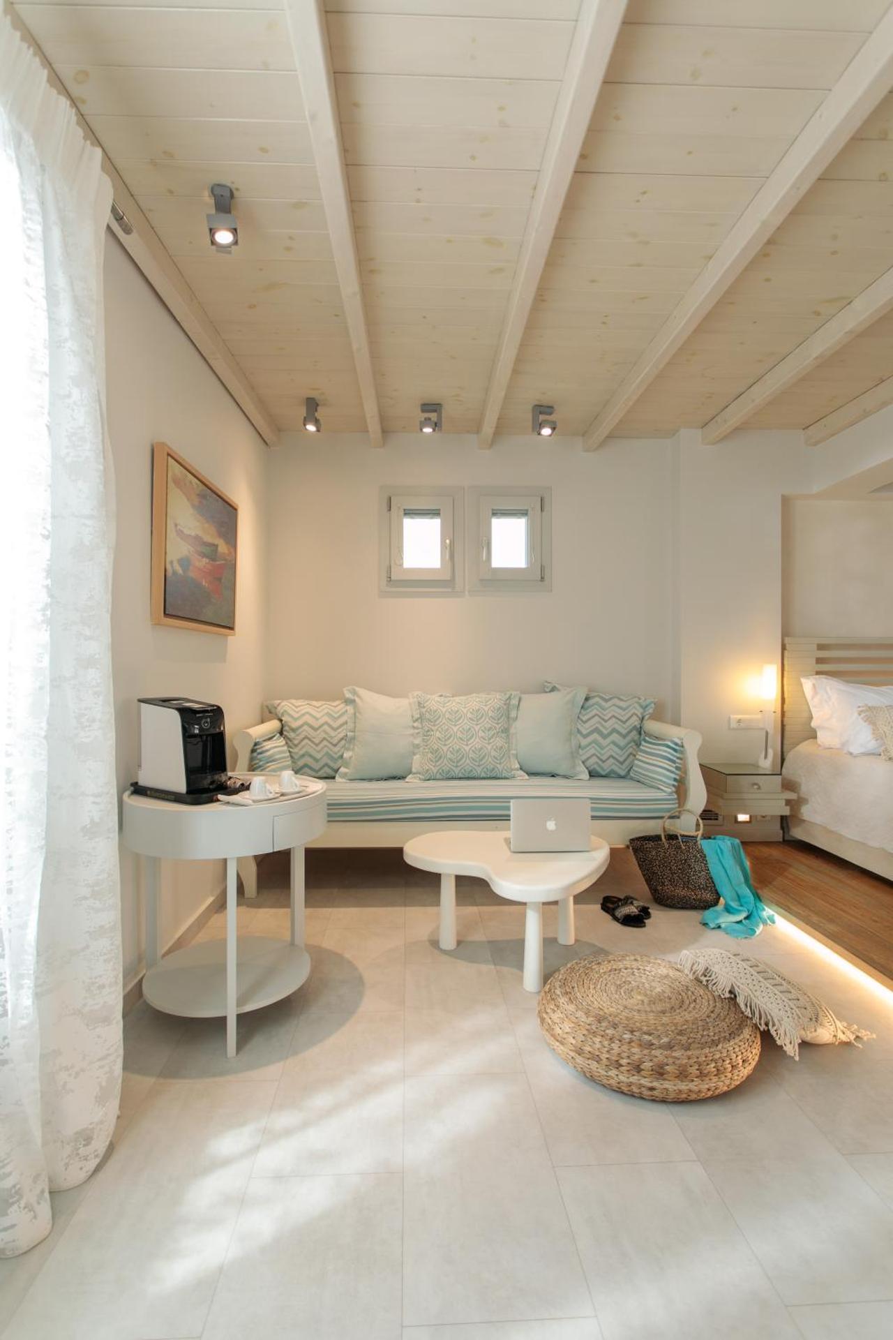 Iria Beach Art Hotel - Photo 23