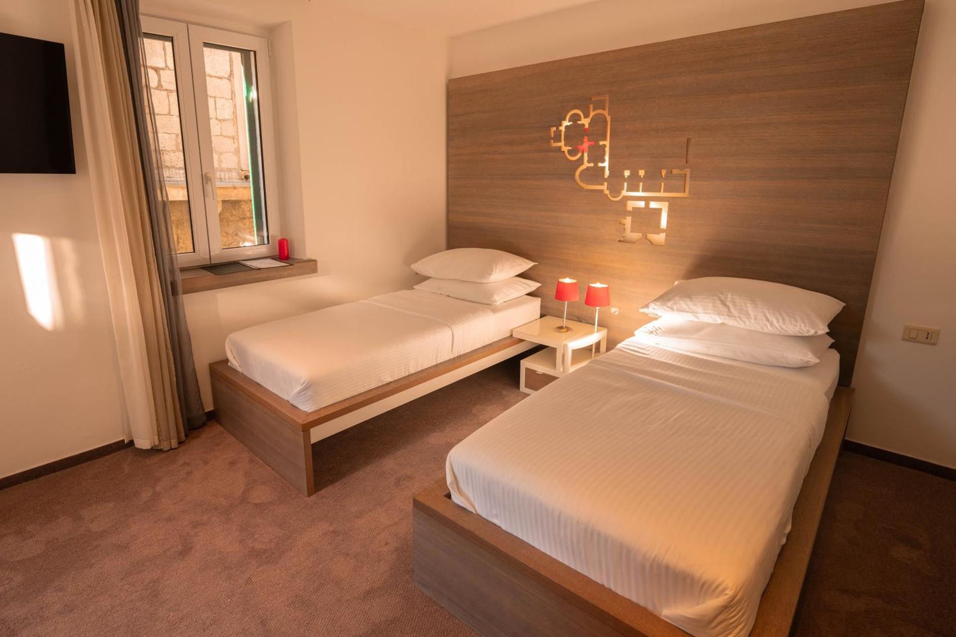 Slavija Culture Heritage Hotel - Photo 45