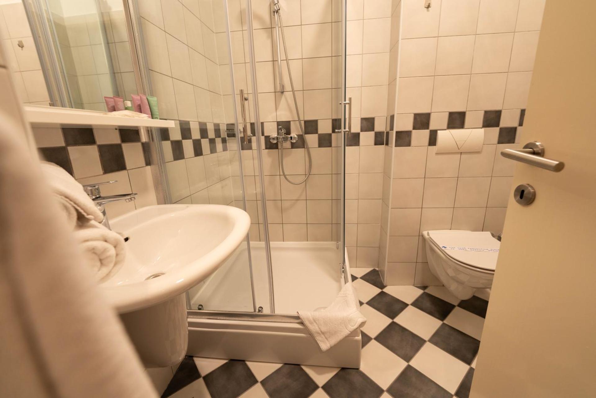 Slavija Culture Heritage Hotel - Photo 57